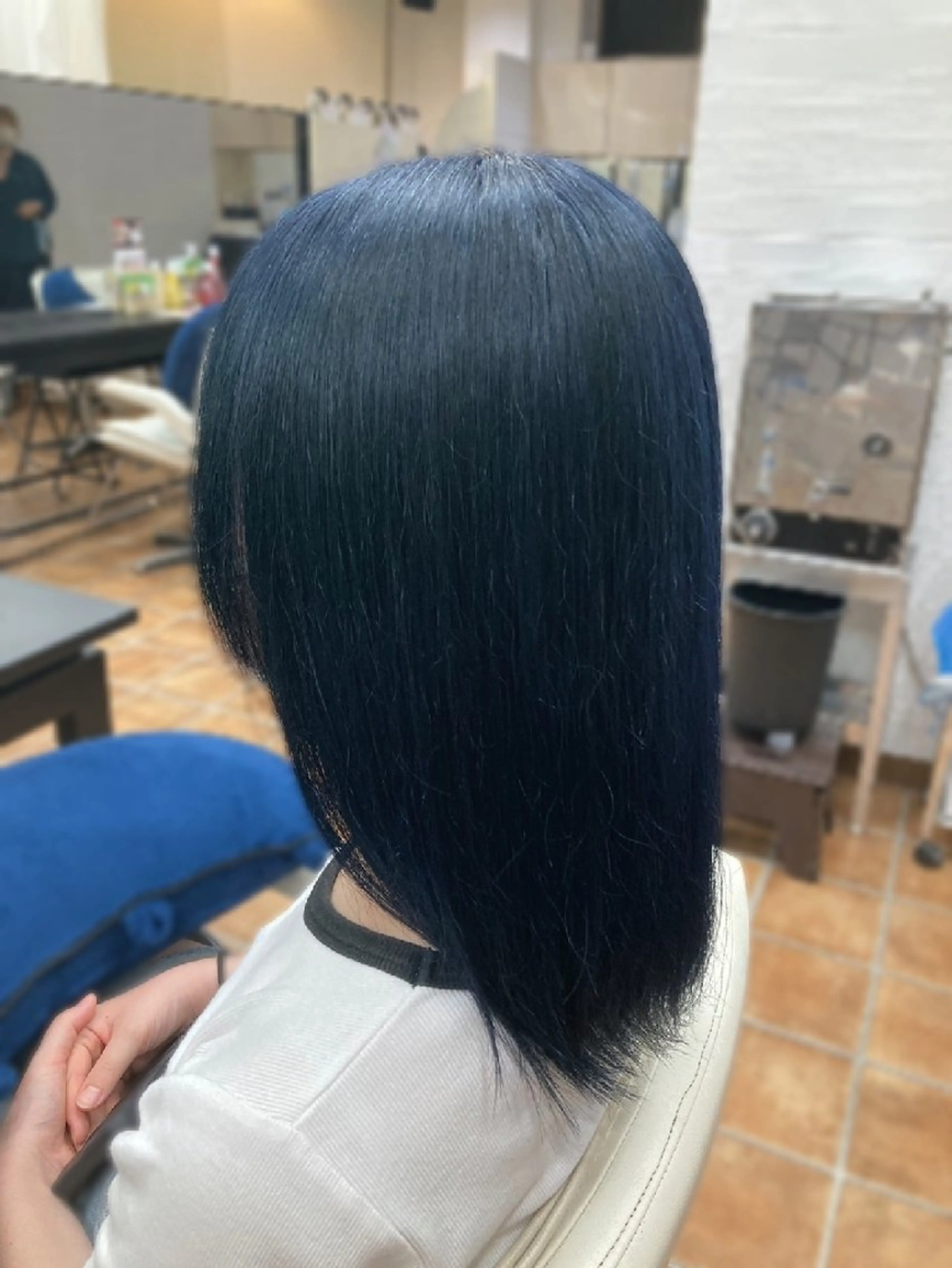 セミロング カラー ブルーカラー ダブルカラー ネイビーカラー 💜𝑳𝑼𝑵𝑨 🌻母良田愛美🌻のヘアスタイル