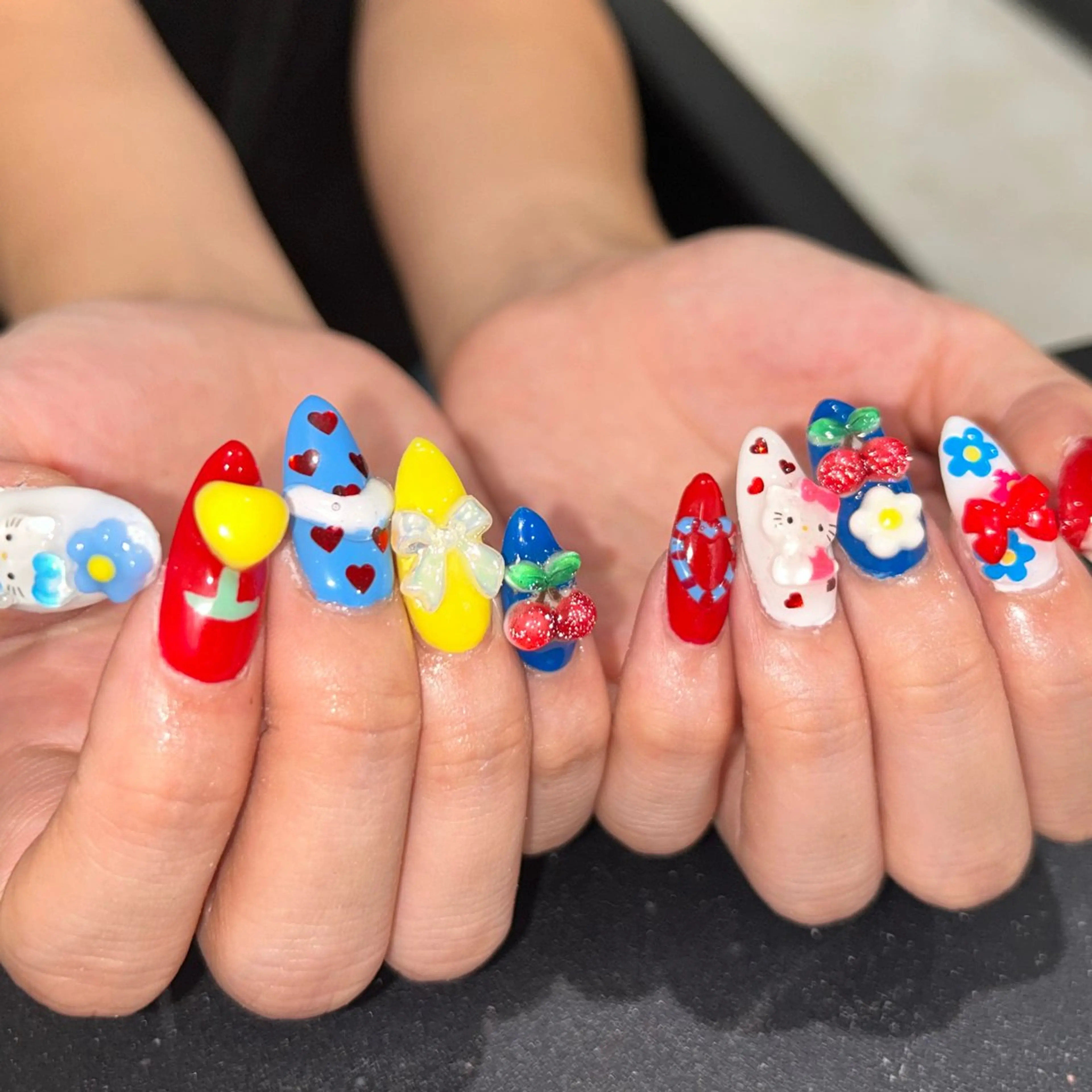 ネイル ジェルネイル MARUCHU SAE👽のネイルデザイン