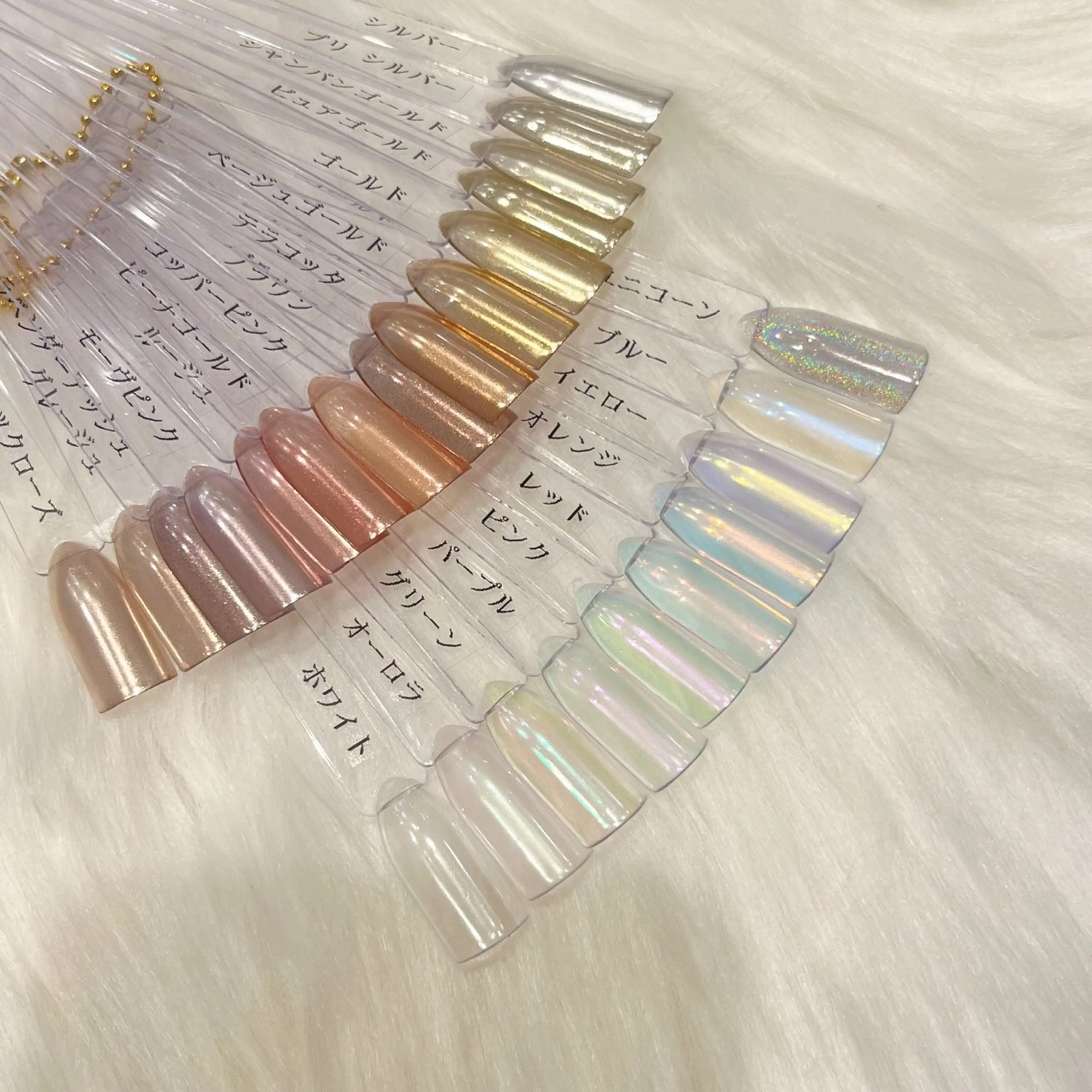 ミラーネイル 🤍の写真