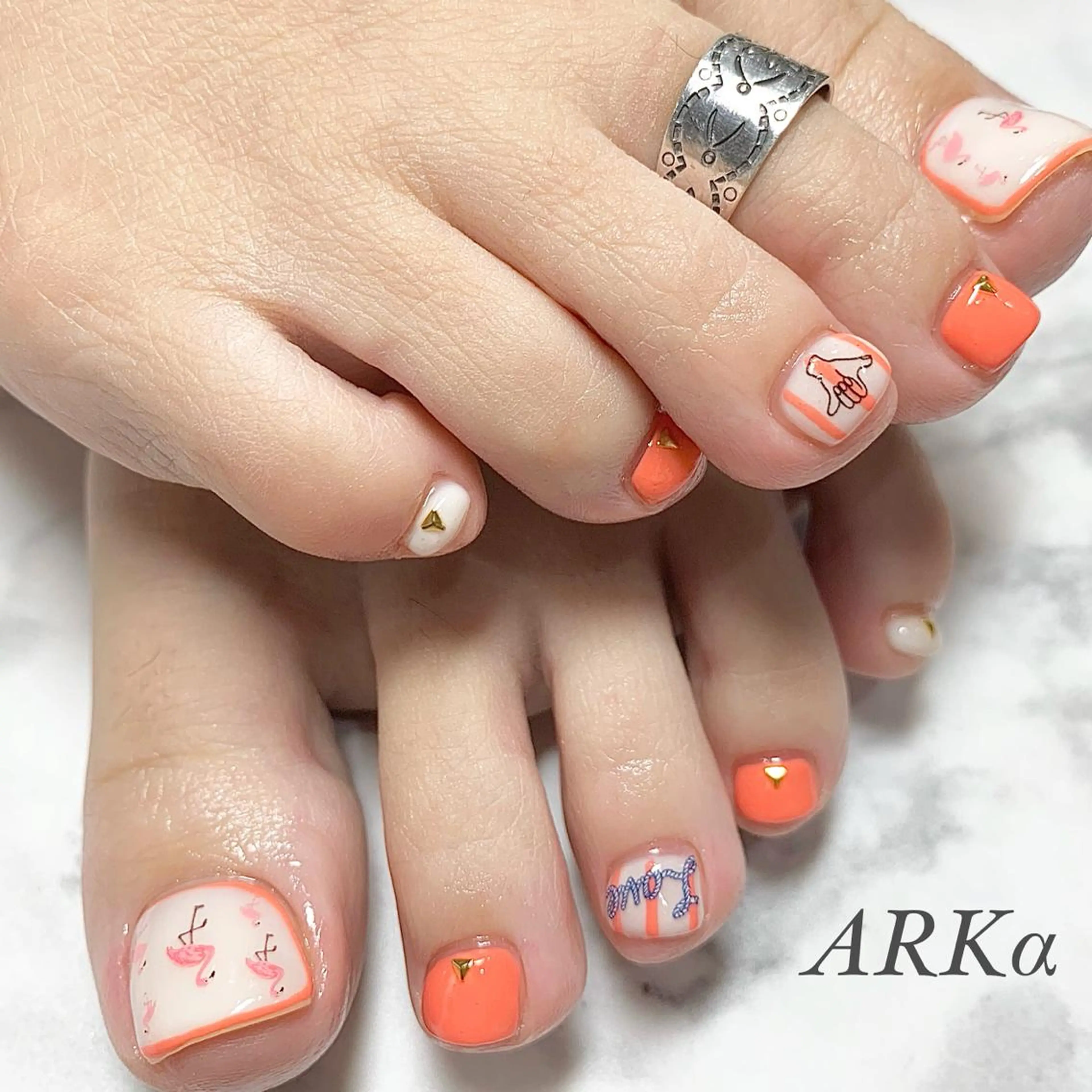 ショート ネイル フットネイル Nailsalon ARKαのネイルデザイン