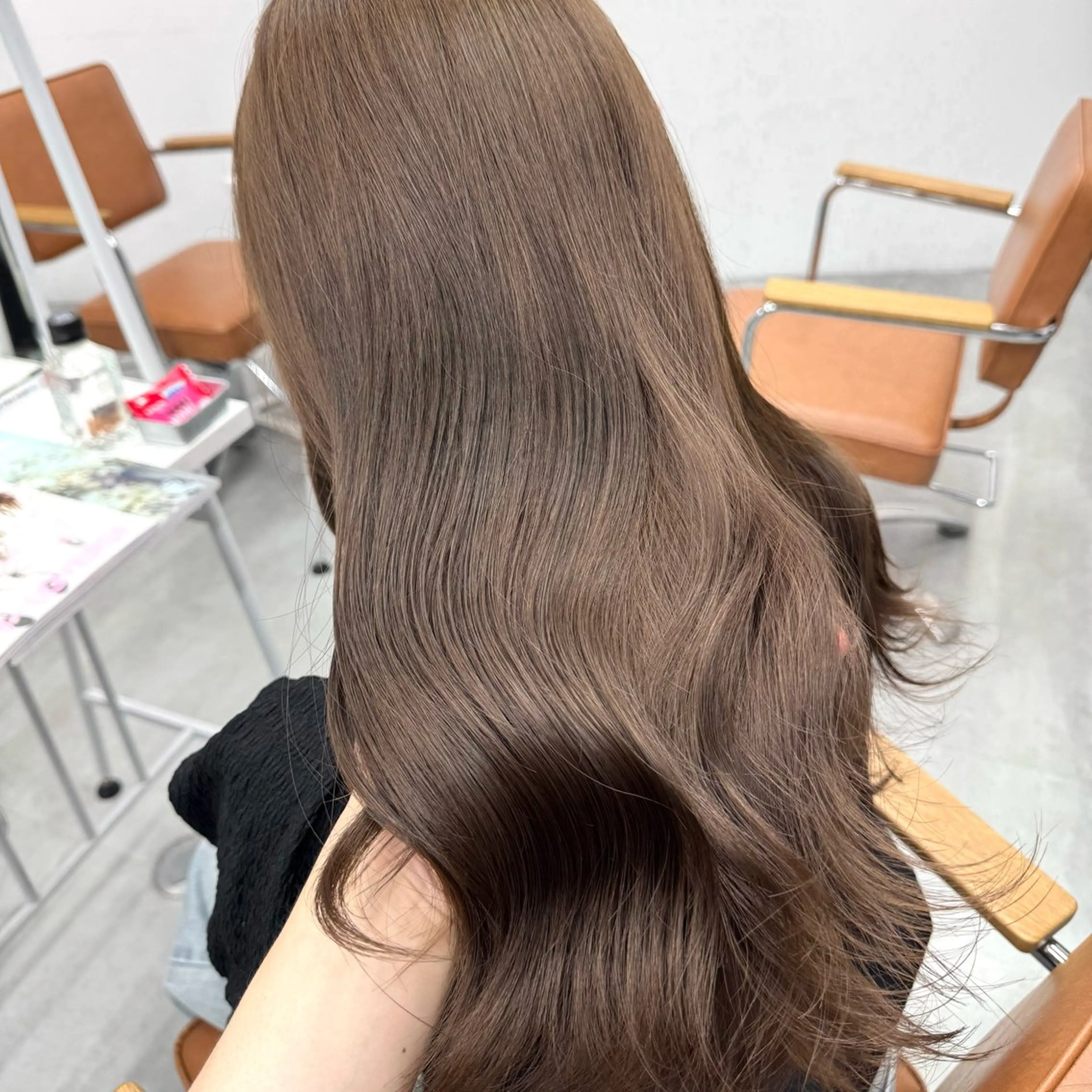 ロング カラー ヘアアレンジ ヘアカラー ブリーチなしカラー /ベージュ/安形翔のヘアスタイル