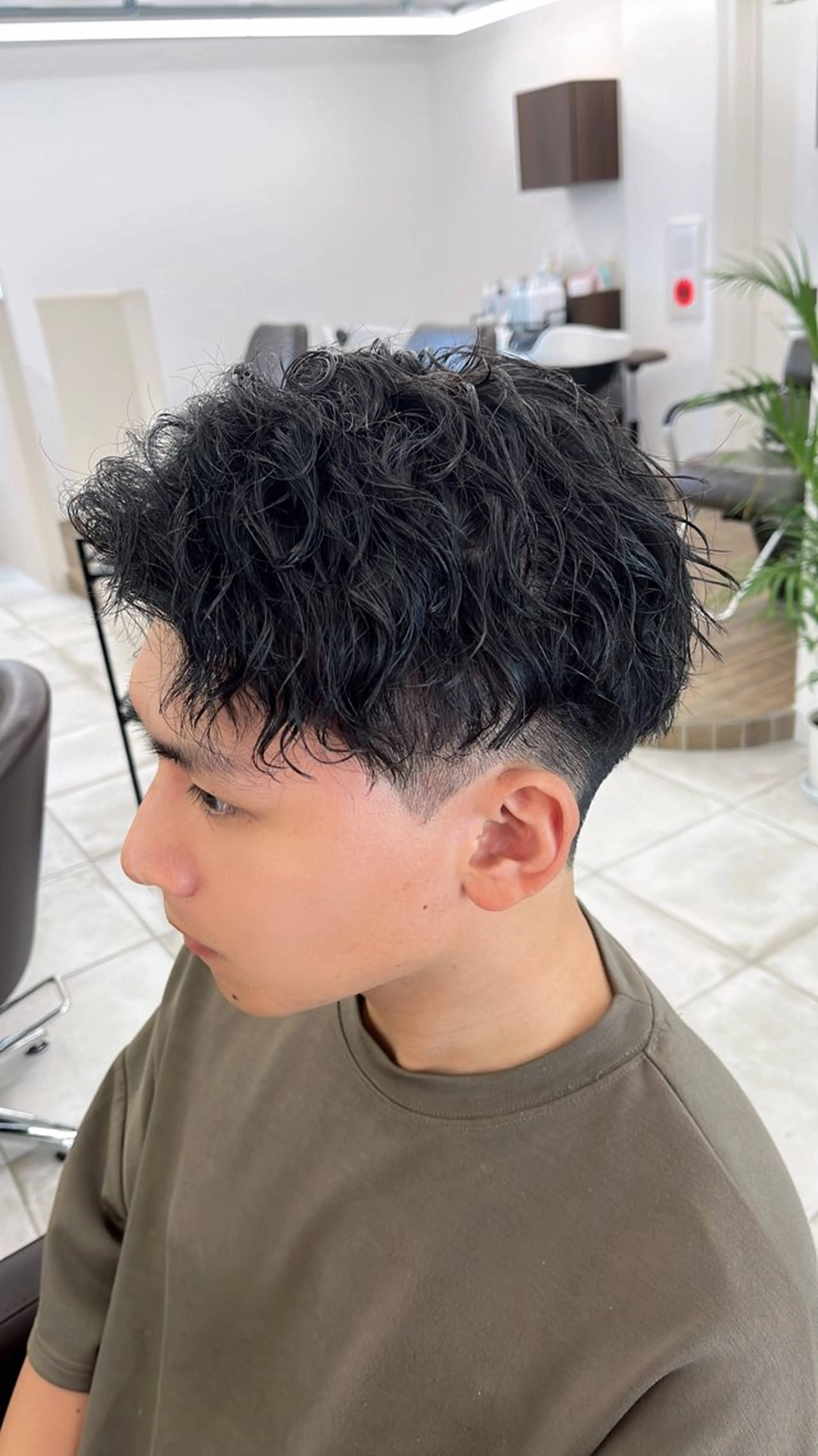 ショート パーマ メンズ 🏆メンズヘア特化 🥇代表りんぺーのヘアスタイル