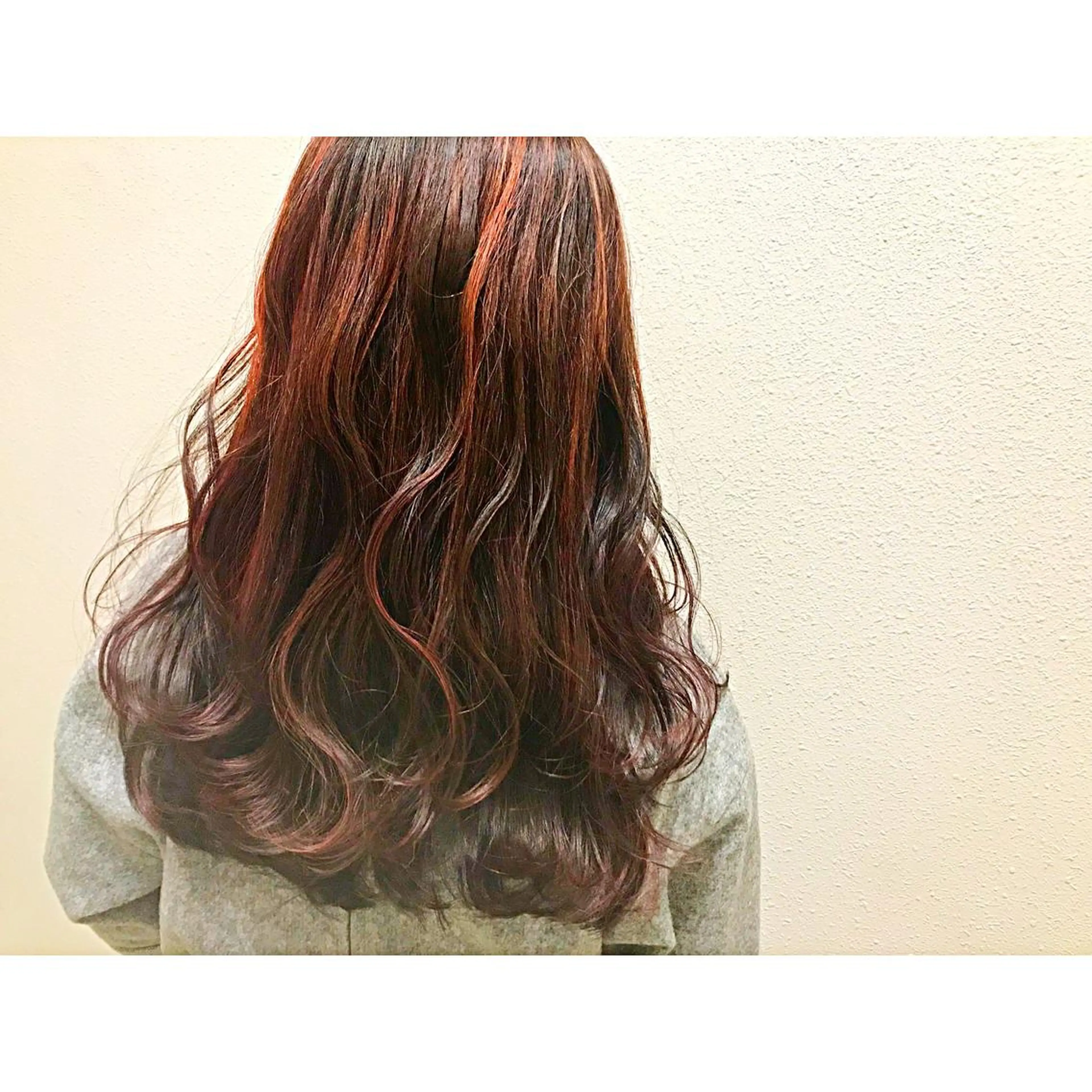 ミディアム カラー ハイライトカラー ハイライト カット ヘアカラー トリートメント 荒木 拓也のヘアスタイル