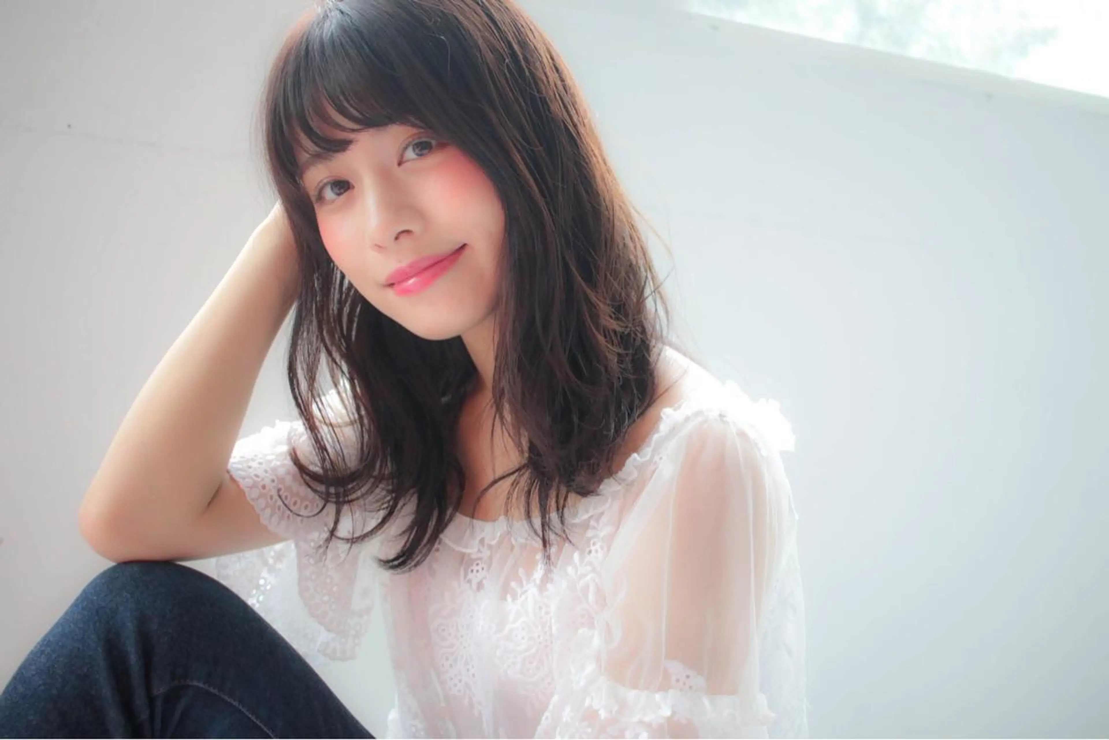 セミロング カラー グレージュ 赤み消し韓国ヘア レイヤー縮毛🤍渡邉のヘアスタイル