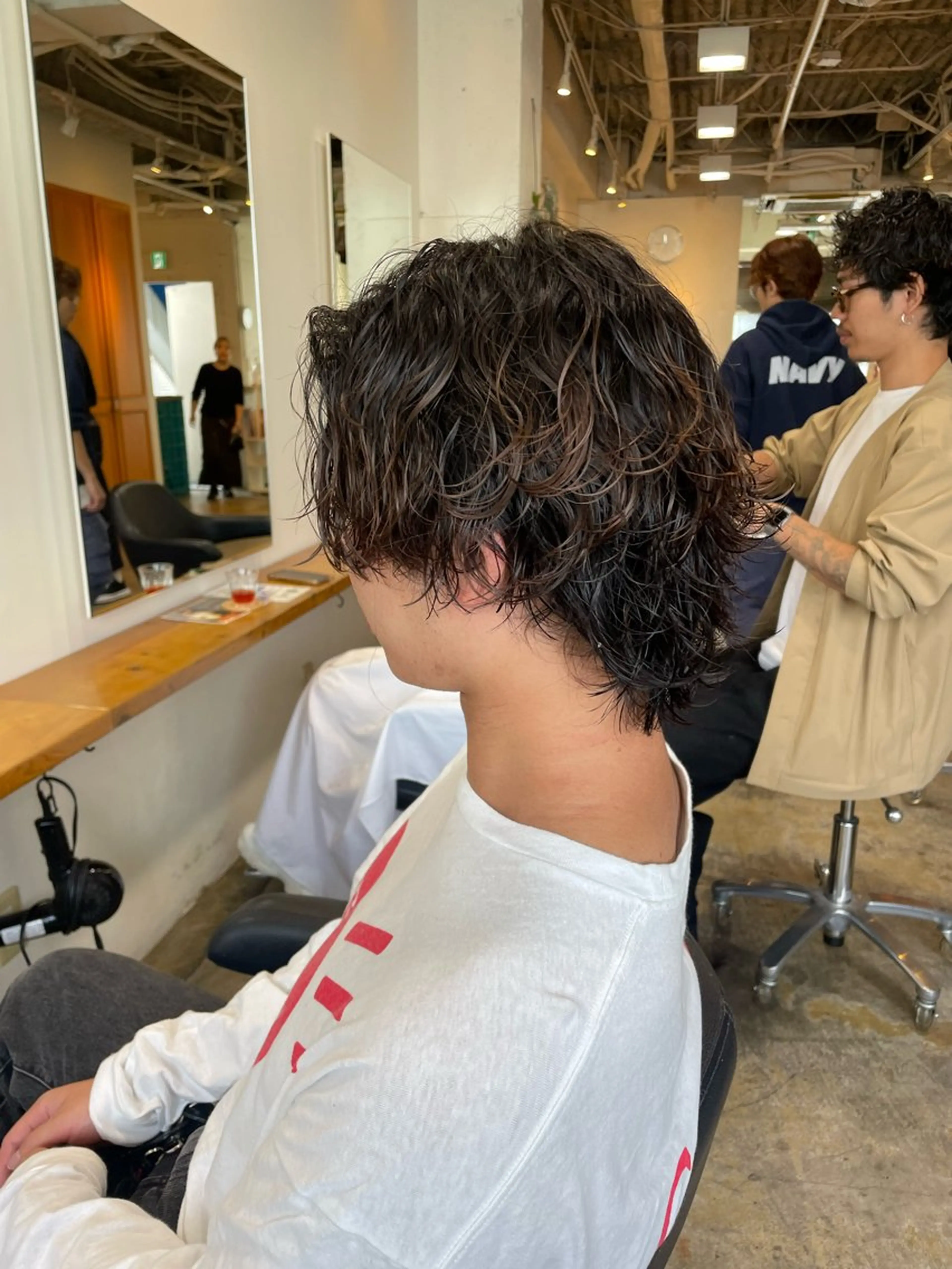 ミディアム パーマ メンズ RIN／韓国ヘア レイヤーカットのヘアスタイル