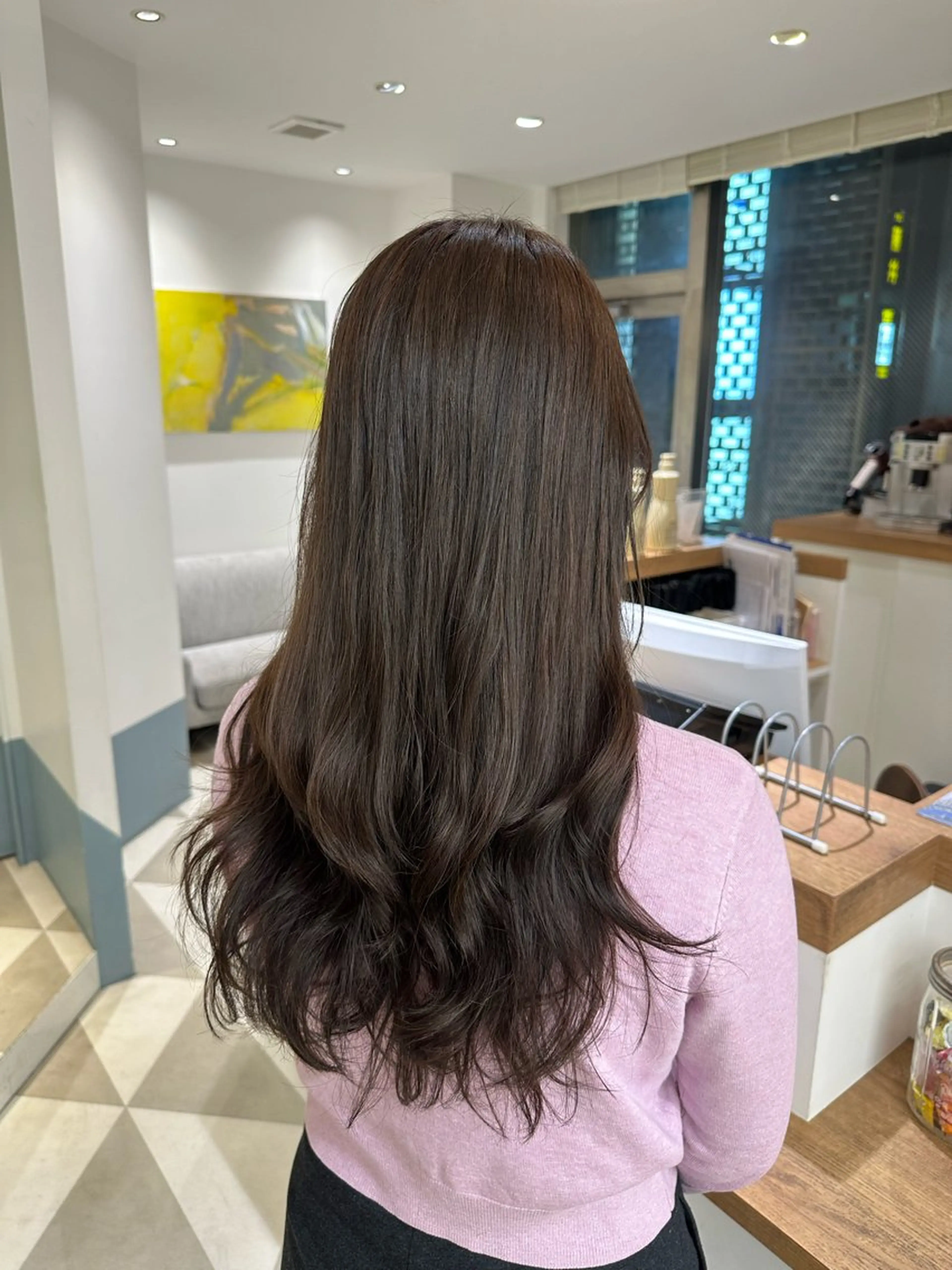 ロング カラー ヘアカラー トリートメント 安丸 結夏のヘアスタイル