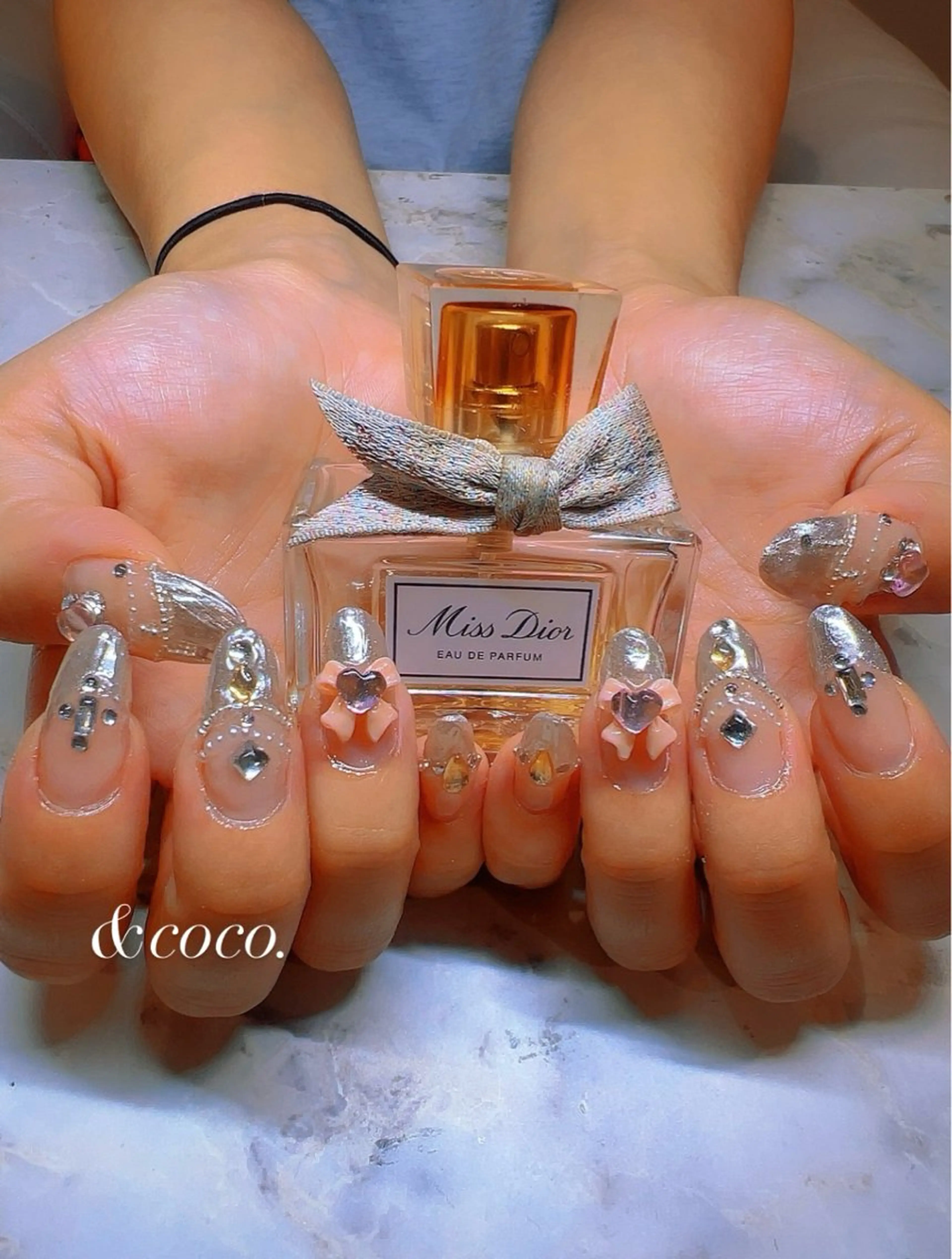 ネイル キラキラネイル ミラーネイル ハンドネイル ＆coco.所属・＆ coco.のネイルデザイン