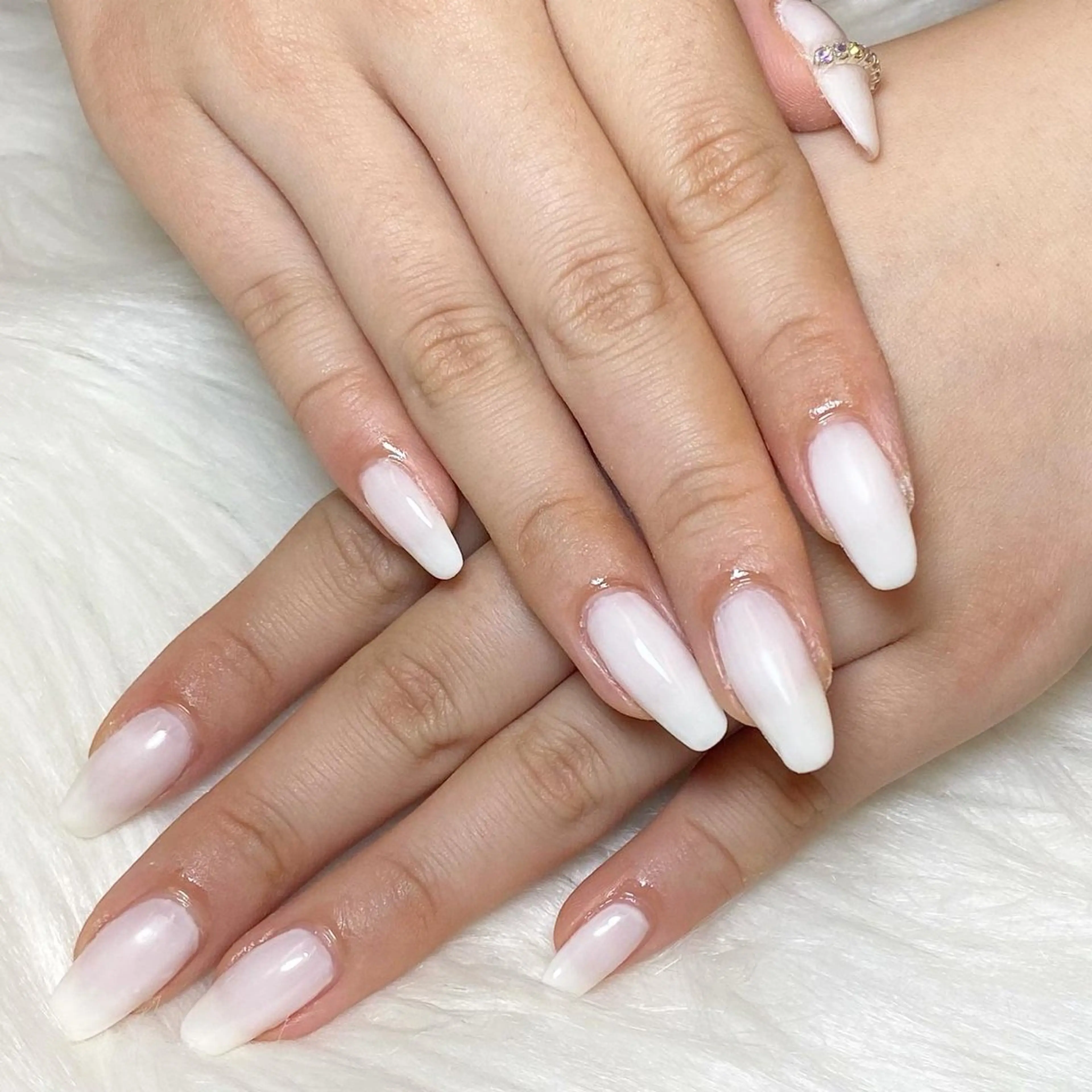 ネイル ハンドネイル studio tam 髙橋彩夏のネイルデザイン