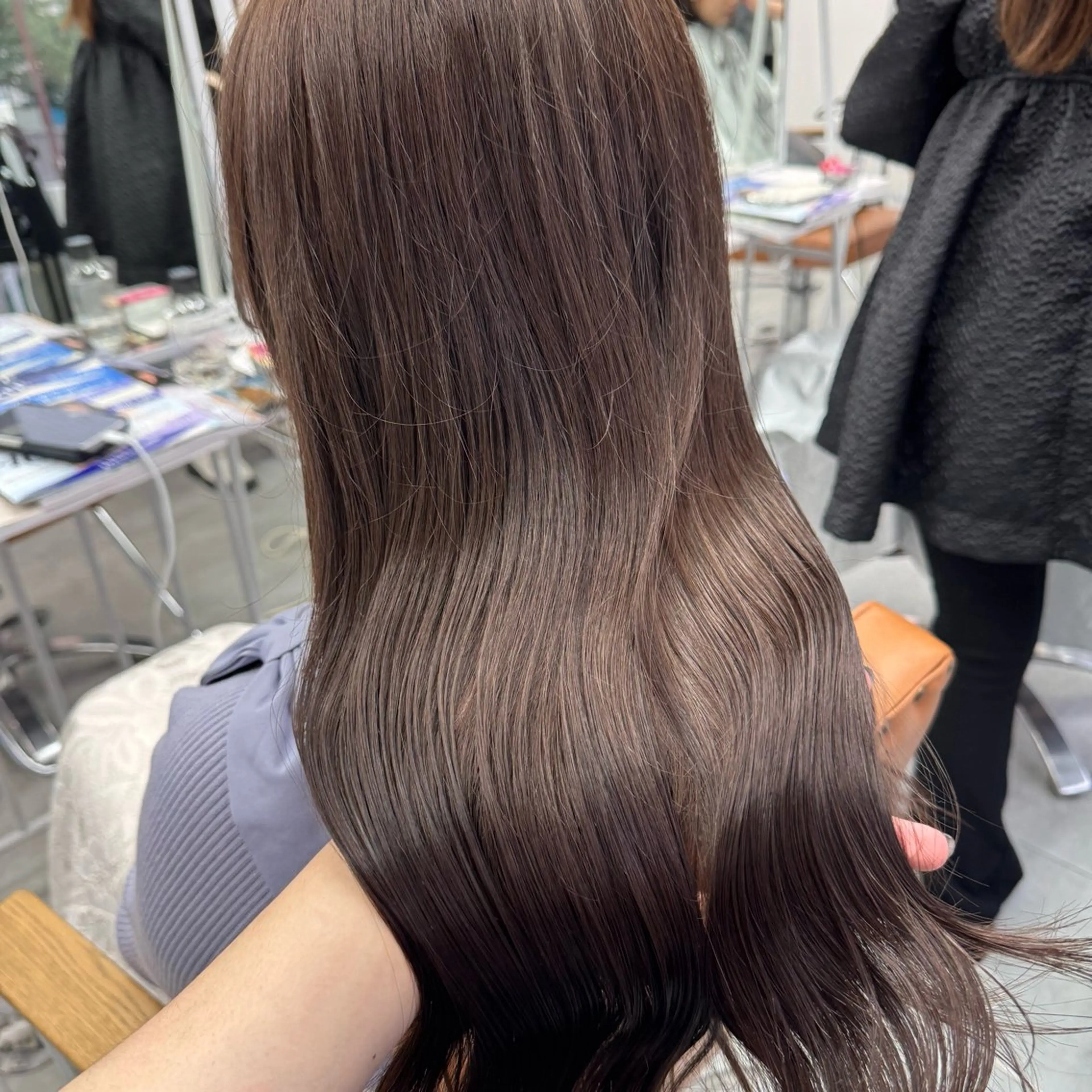 ロング カラー ヘアアレンジ ヘアカラー ブリーチなしカラー /ベージュ/安形翔のヘアスタイル