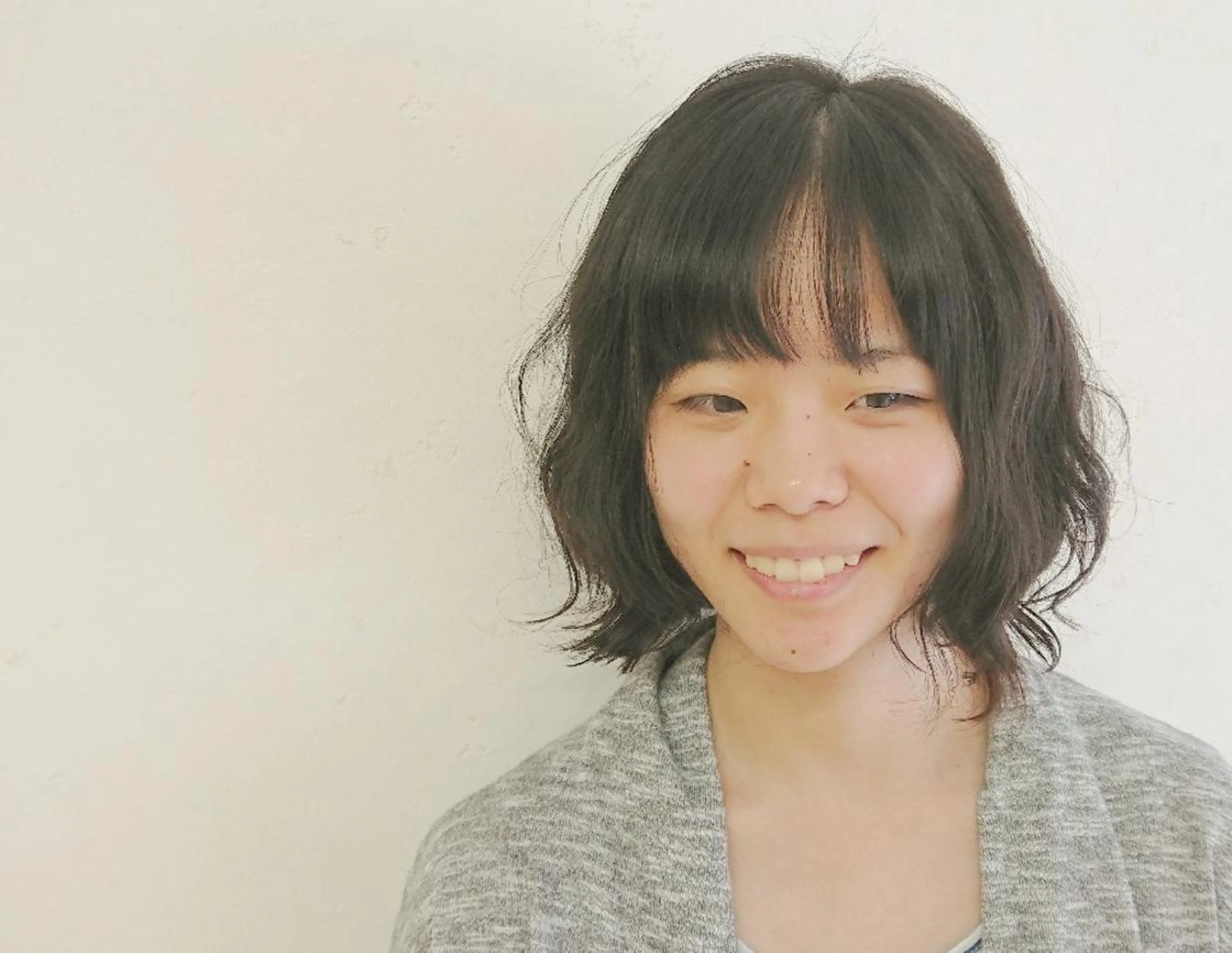 ショート パーマ 透明感ハイライト◎ 伊藤夏海のヘアスタイル