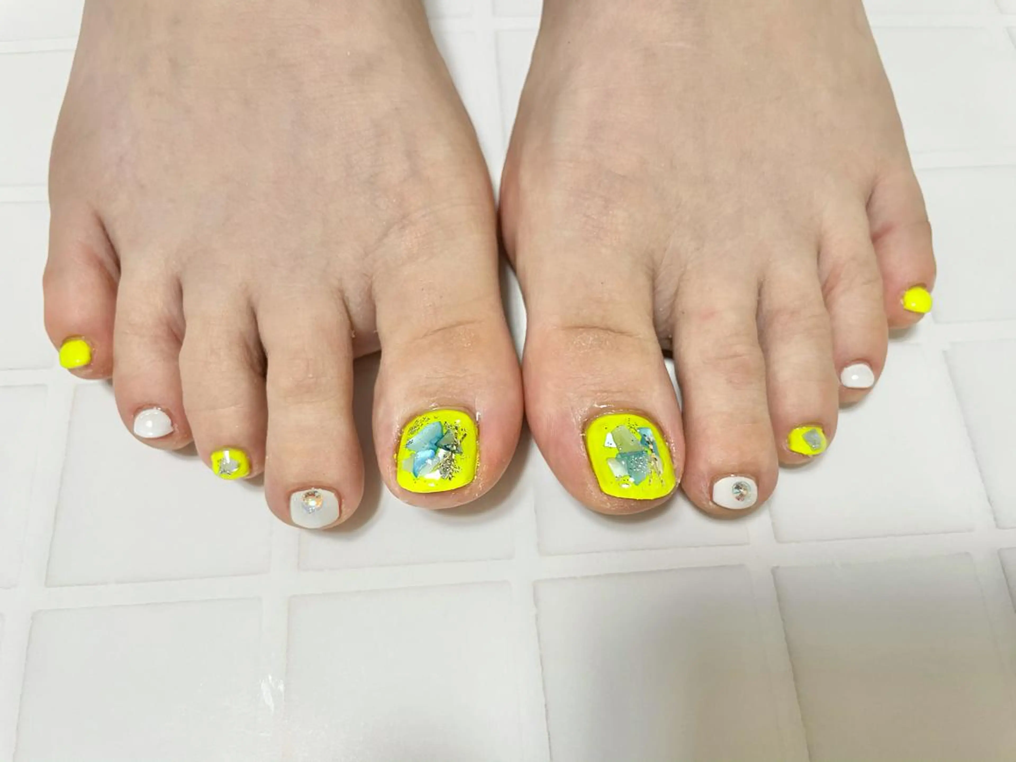 ネイル フットネイル Y's nailのネイルデザイン