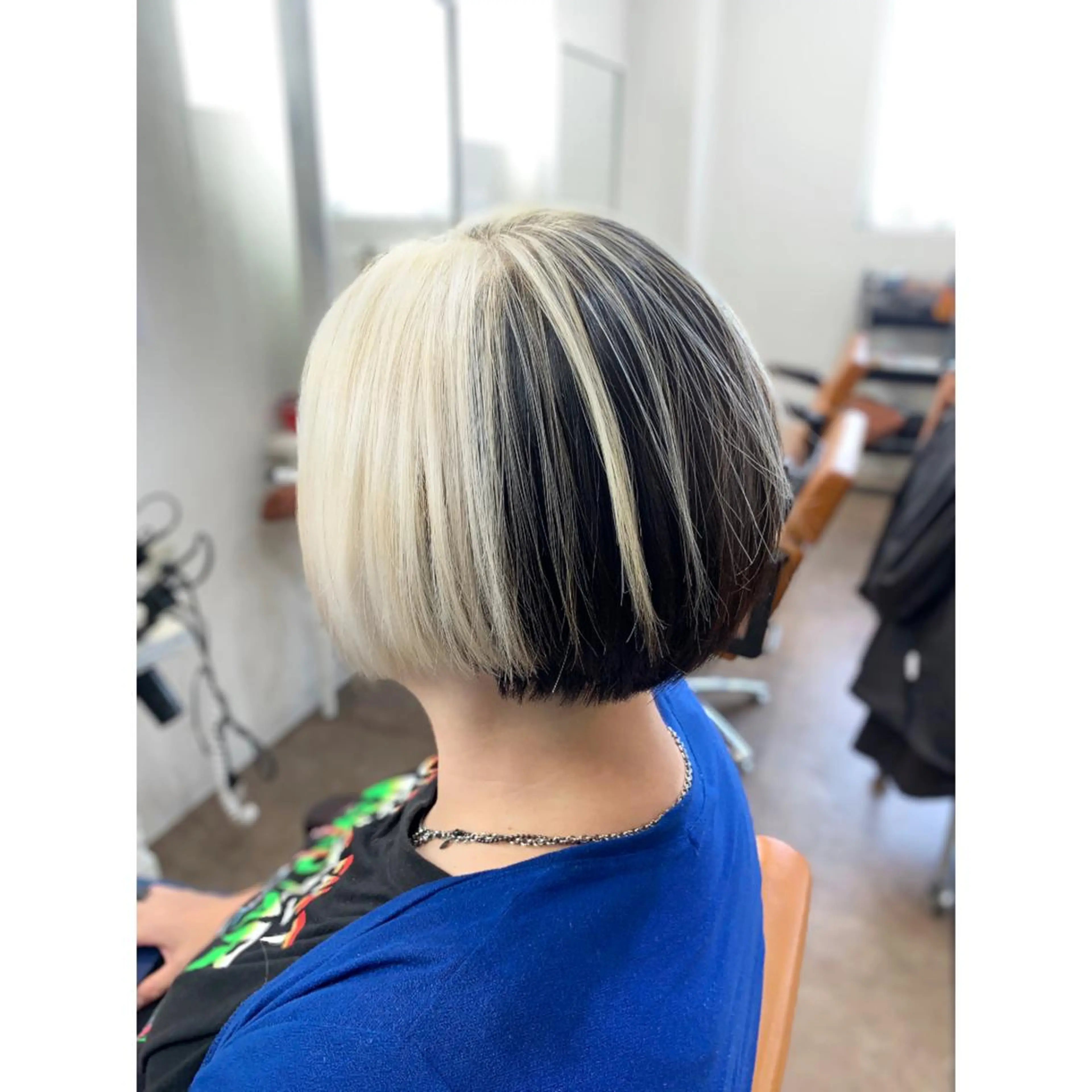 ショート カラー na3moe【ナナナモエ】所属・髪質改善✨カラー特化 サロン🎨平尾晃一のヘアスタイル