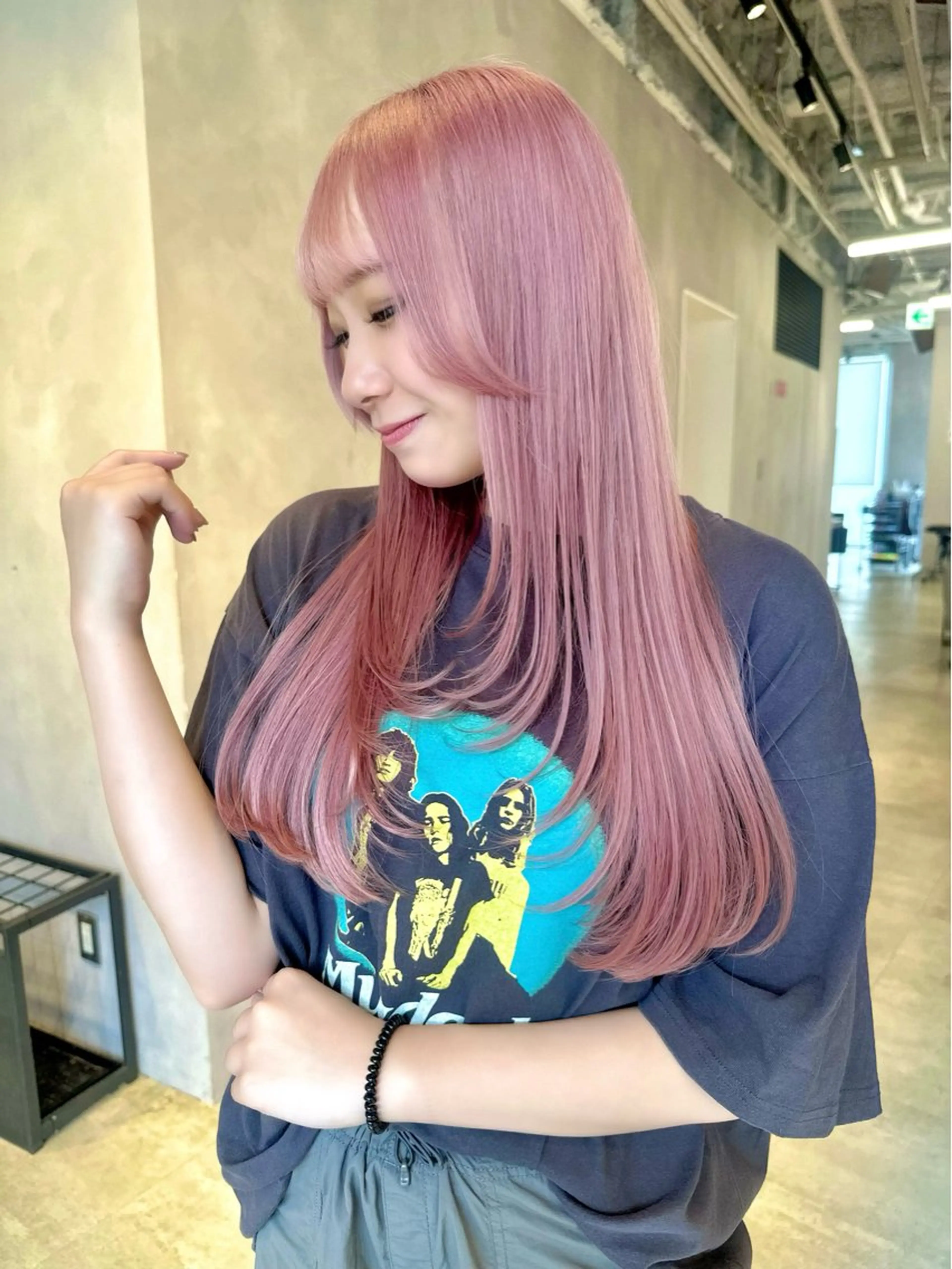 ロング カラー ブリーチ ピンクカラー レイヤーカット カット ヘアカラー トリートメント ハイトーン/ショート /akane🐰♥️のヘアスタイル