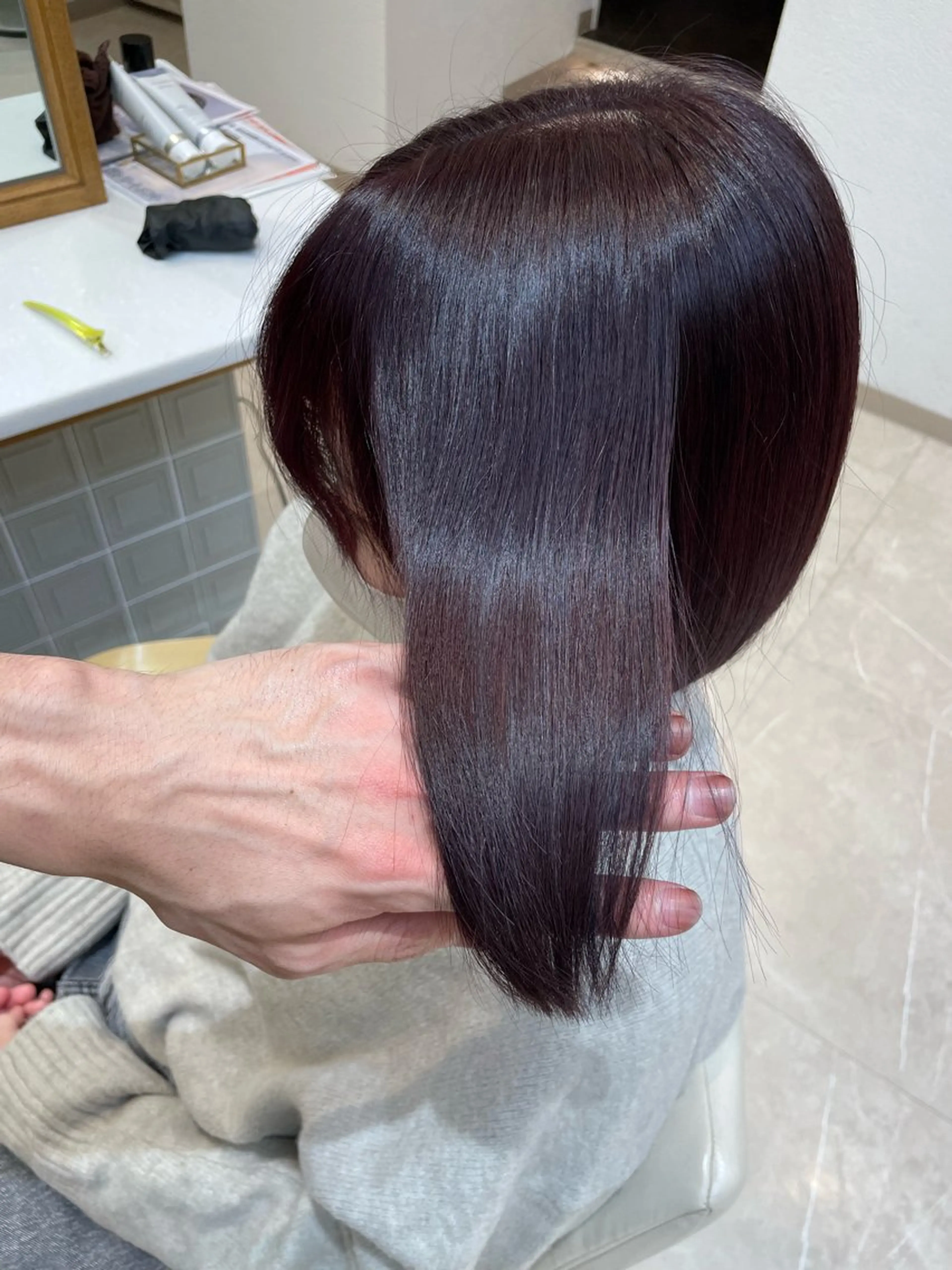 ミディアム カラー ミディアムパーマ ブリーチ 髪質改善 トリートメント カット ヘアカラー トリートメント ヘッドスパ/透明感 カラー伊藤 千尋のヘアスタイル