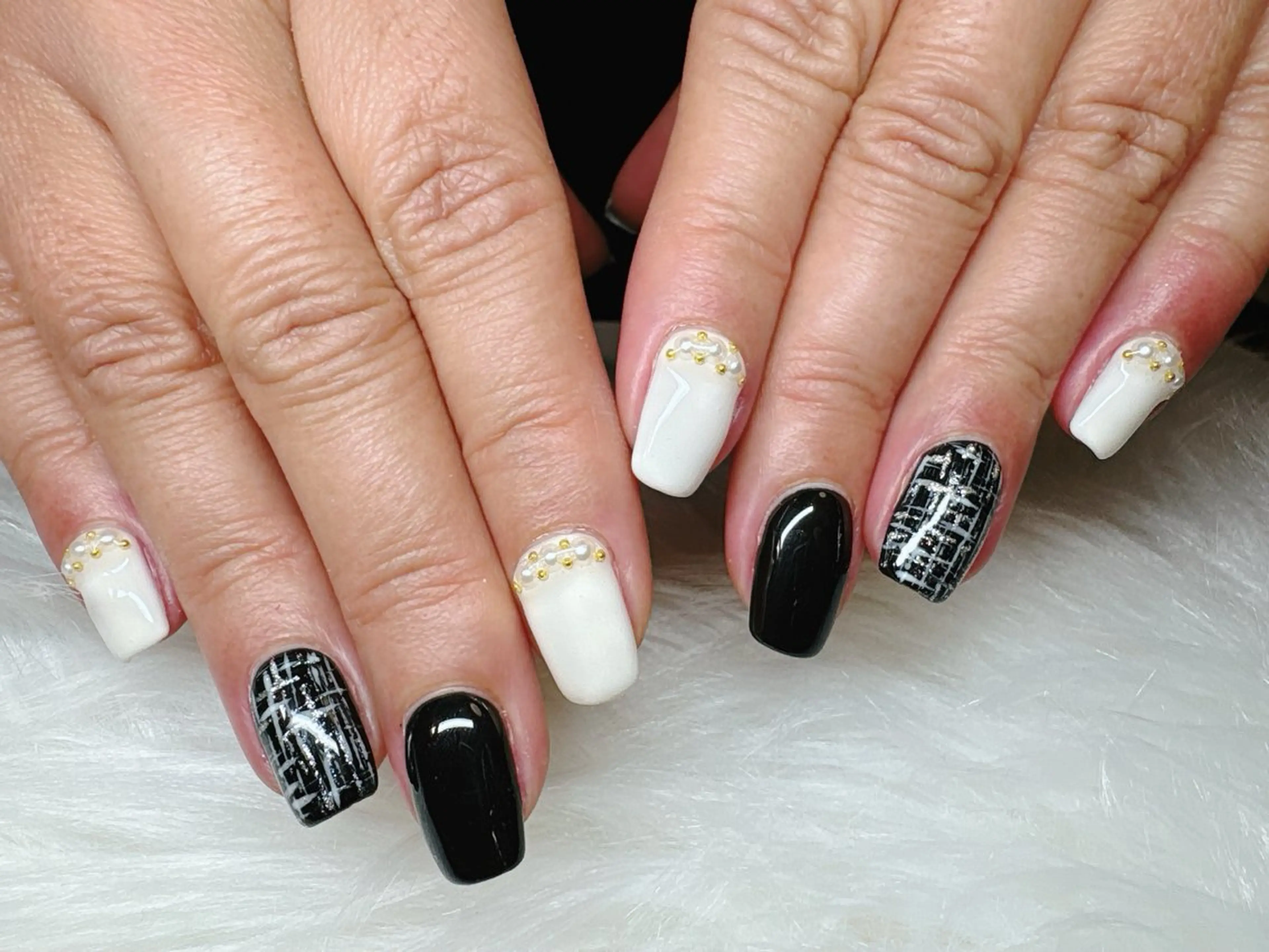 ネイル ECLAT エクラ所属・寺山 千鶴のネイルデザイン