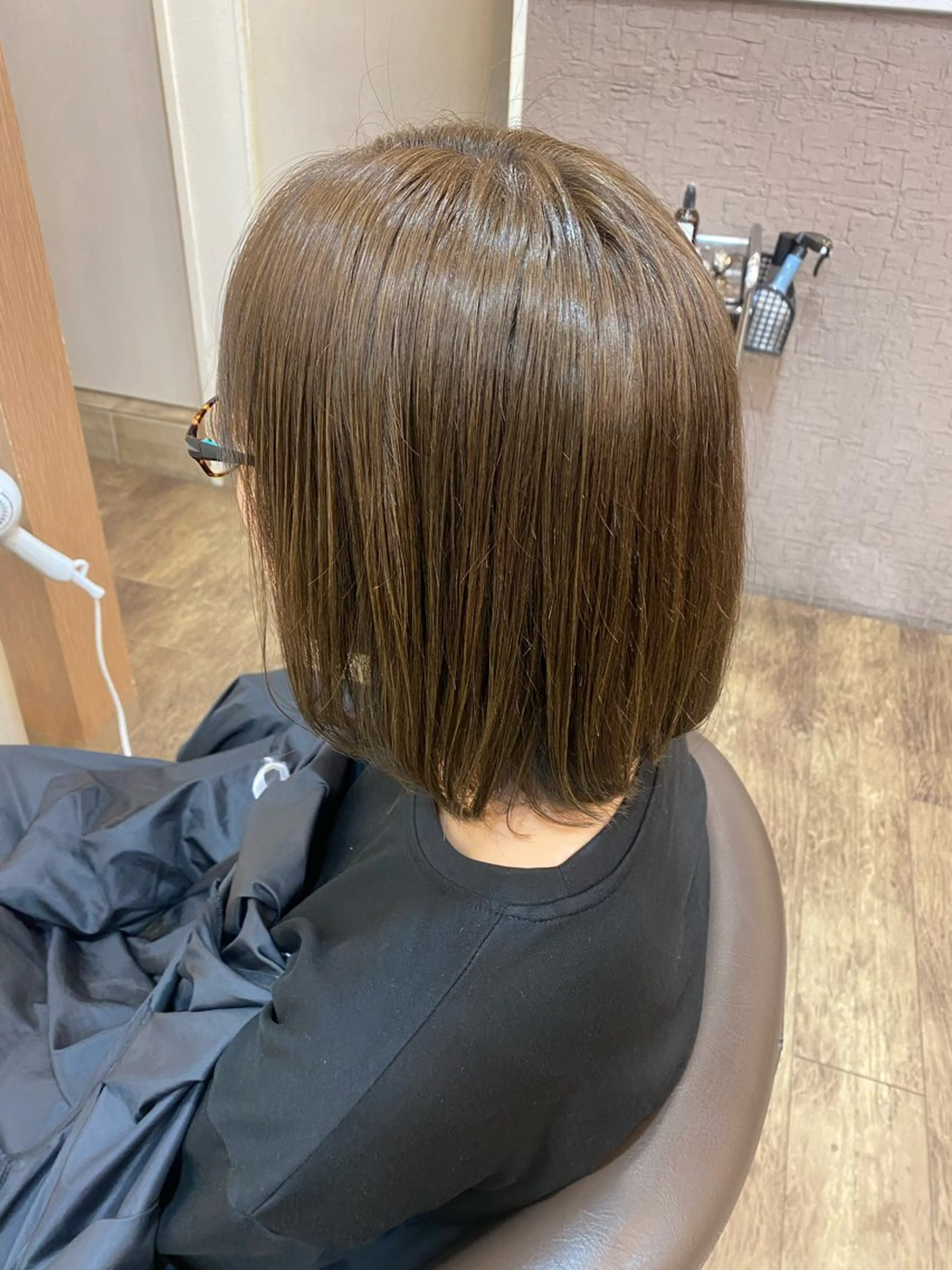 ミディアム 長嶋 花梨のヘアスタイル