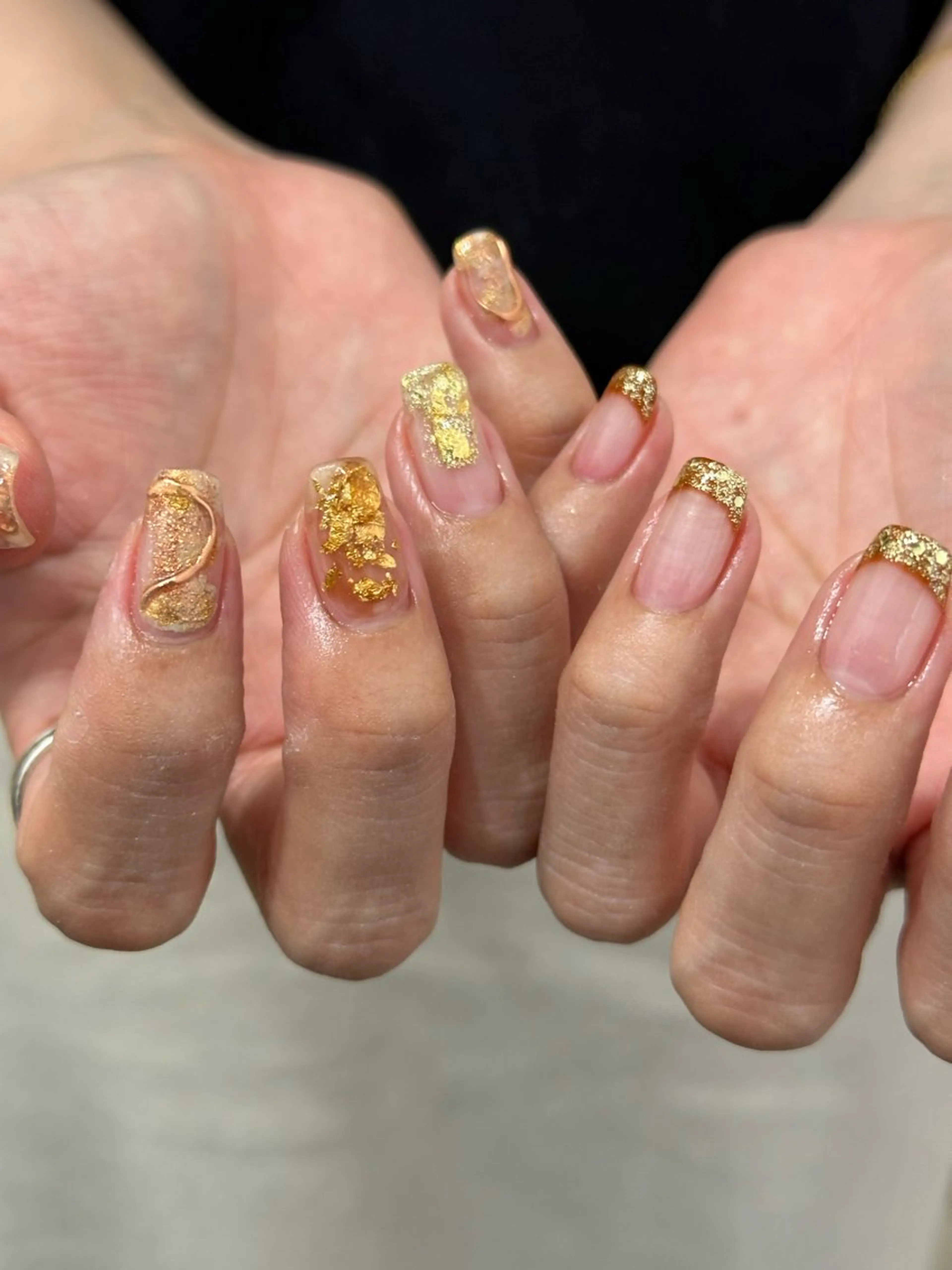 ネイル キラキラネイル ハンドネイル フットネイル kiii.__ ✴︎*のネイルデザイン