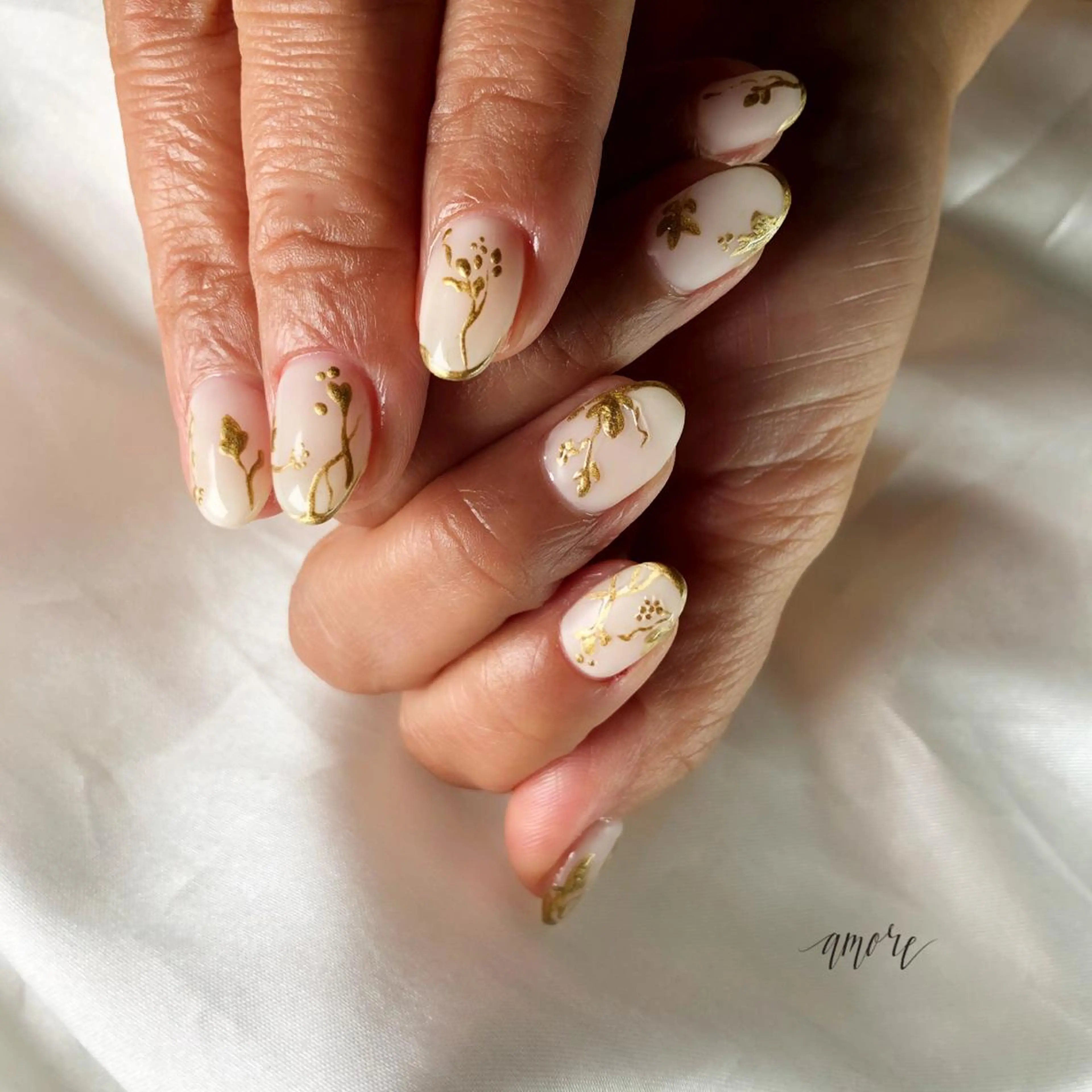 ネイル ジェルネイル 氷ネイル・うるうるネイル キラキラネイル マグネットネイル ミラーネイル You kyehwaのネイルデザイン