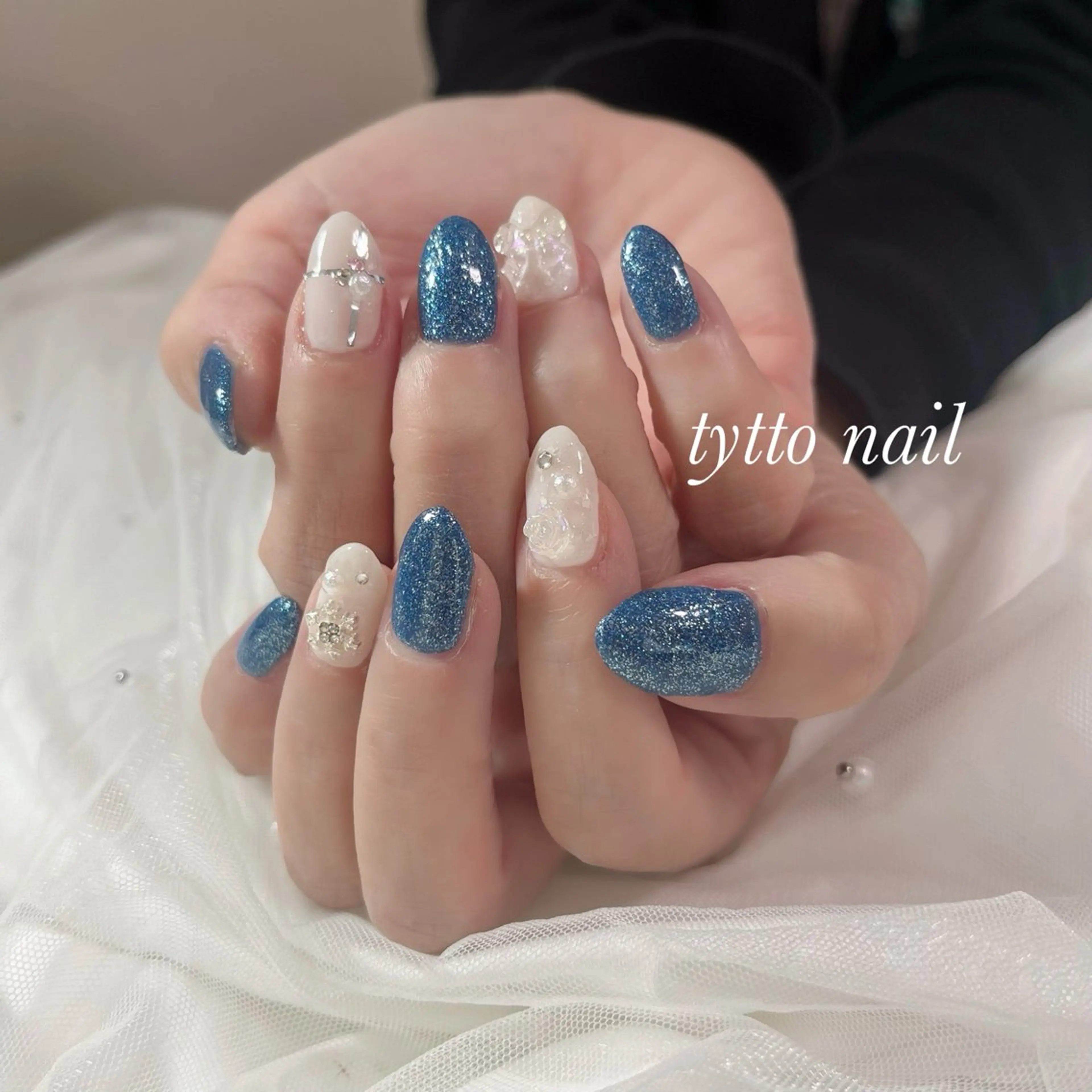 ネイル ブルー ガーリー ラメ(グリッター) オフィスネイル ワンカラーネイル ハンドネイル tytto nail ❤︎‪‪eri‪‪のネイルデザイン