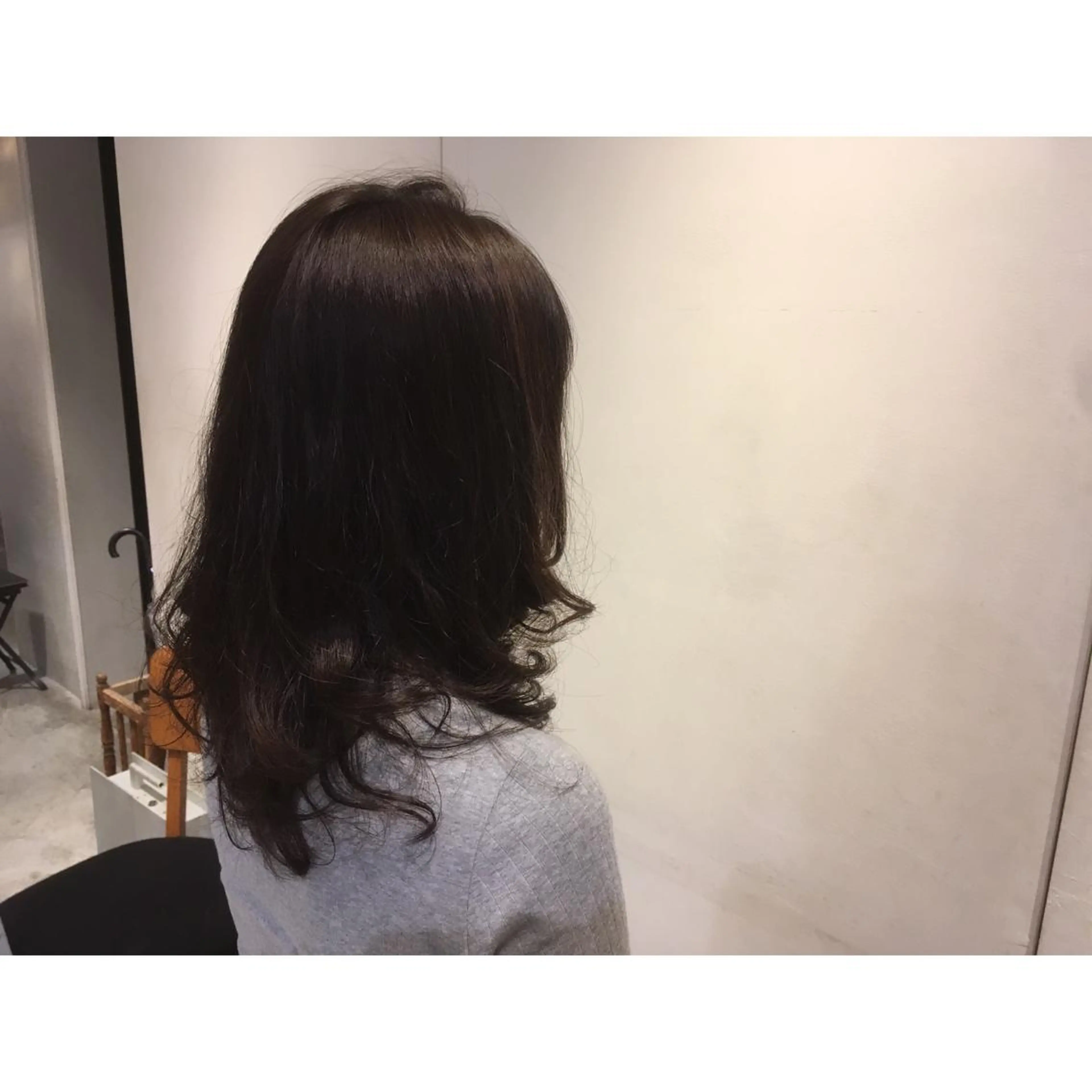 ミディアム カラー パーマ ブルーカラー ブルーグレー ツヤ美髪💐 髪質改善/高山愛来のヘアスタイル