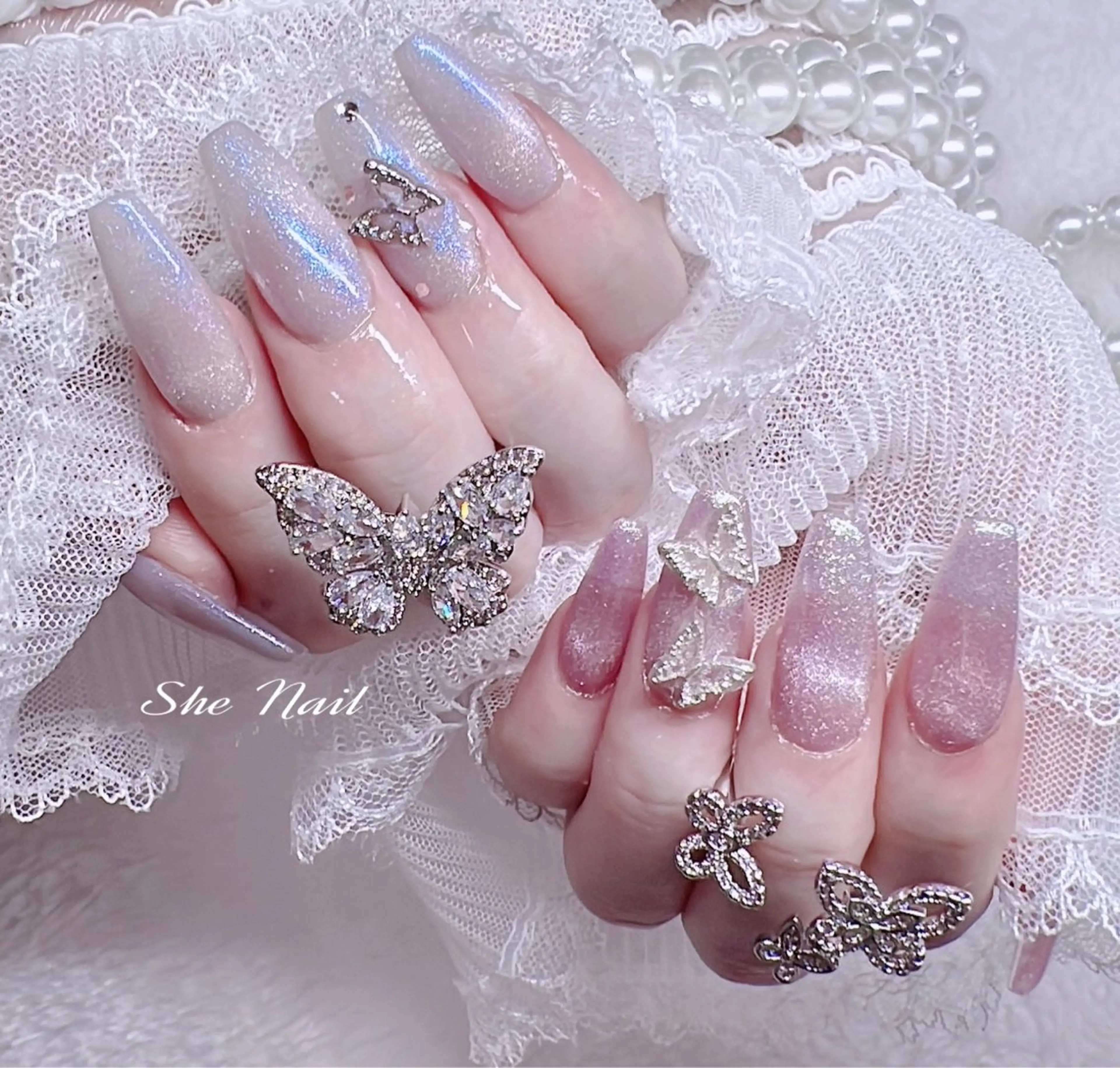 ネイル チークネイル 成人式 長さ出し フレンチネイル キラキラネイル ハンドネイル She   Nail所属・ISA_ BELLAのネイルデザイン