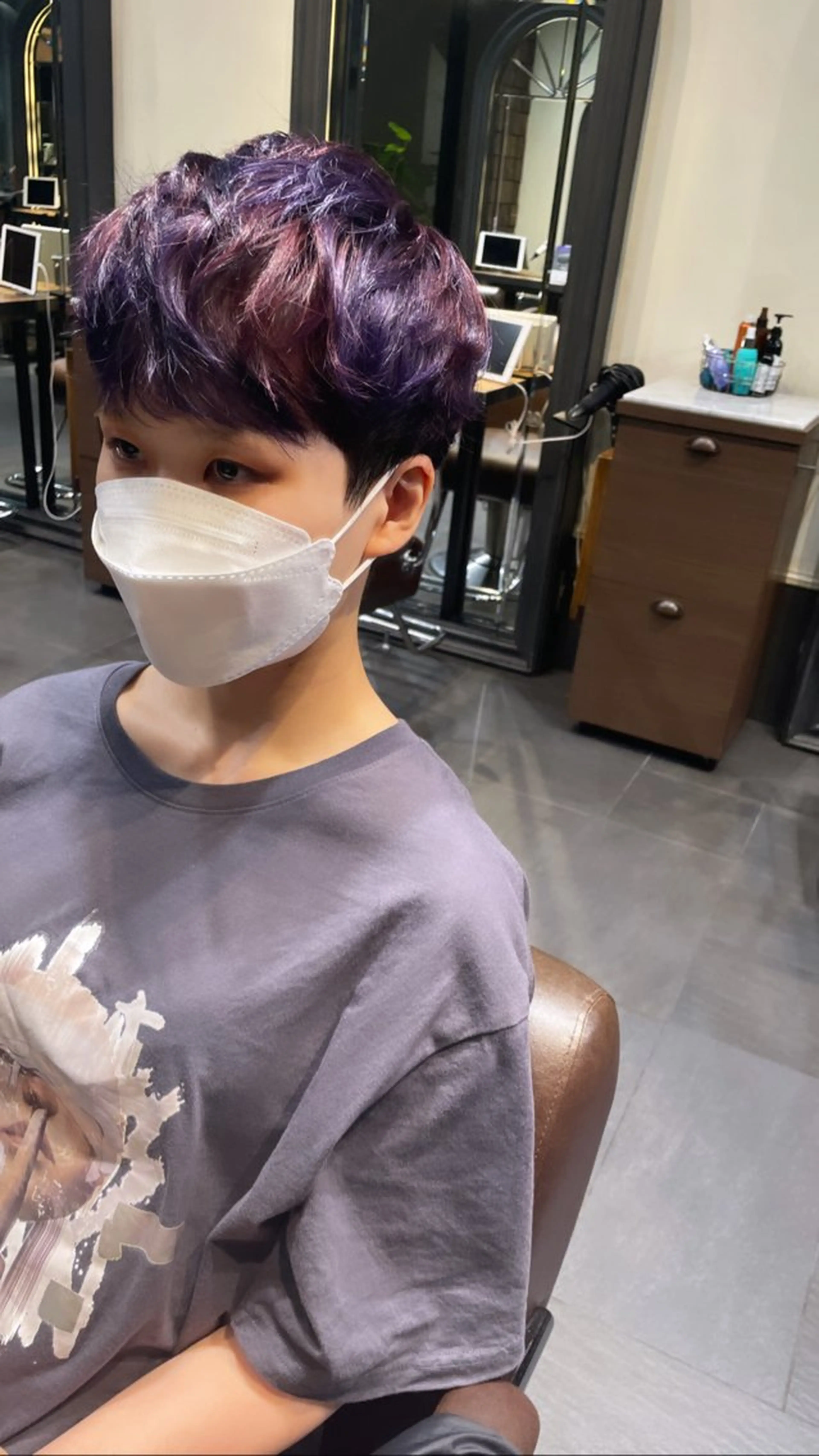 ショート ヘアカラー ブリーチ＆縮毛矯正 🧸tomoki🧸のヘアスタイル