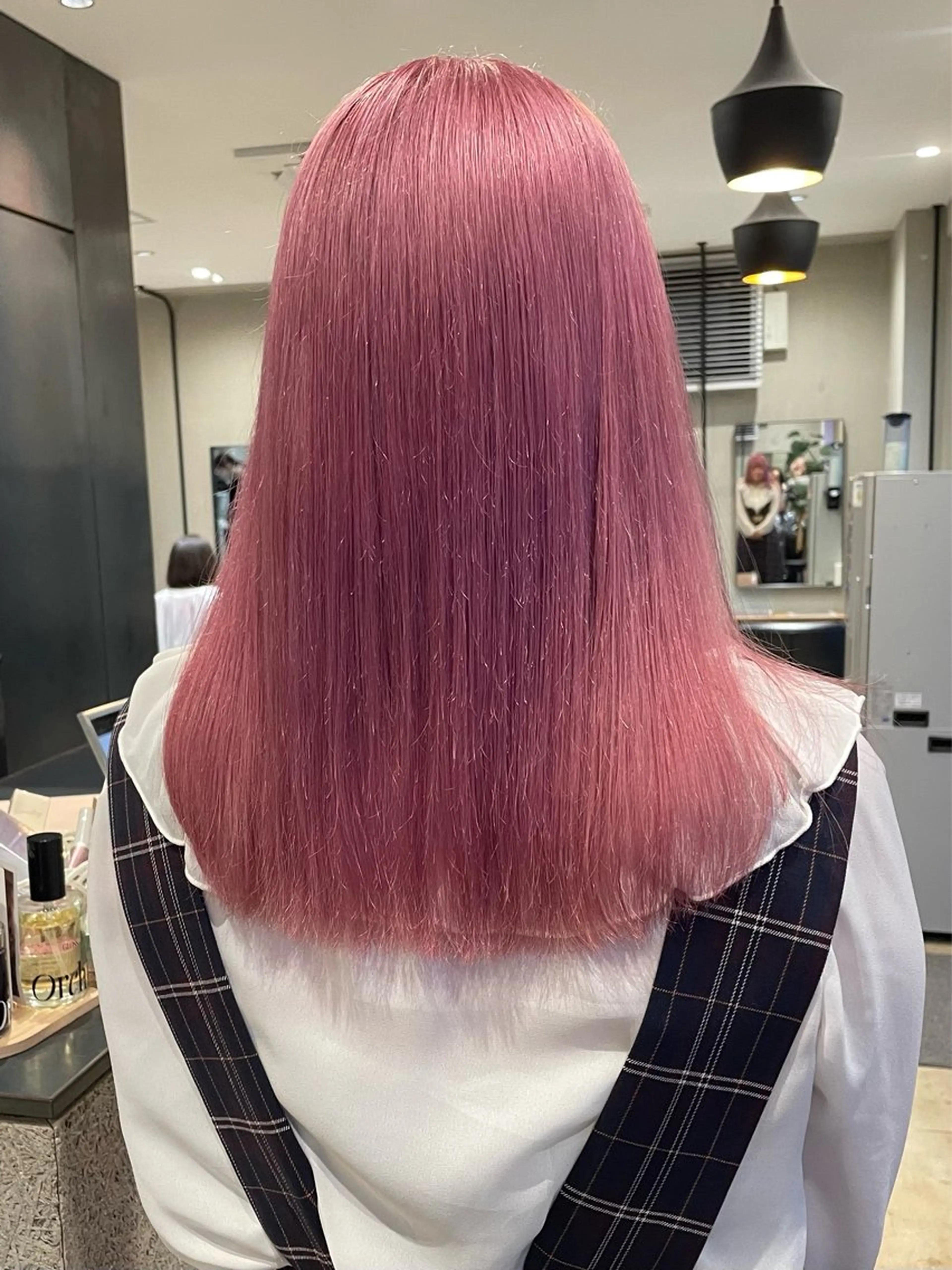 ミディアム カラー ベージュカラー ピンクカラー ピンクベージュ 博多/ブリーチ/レイ ヤーカット/莉子のヘアスタイル