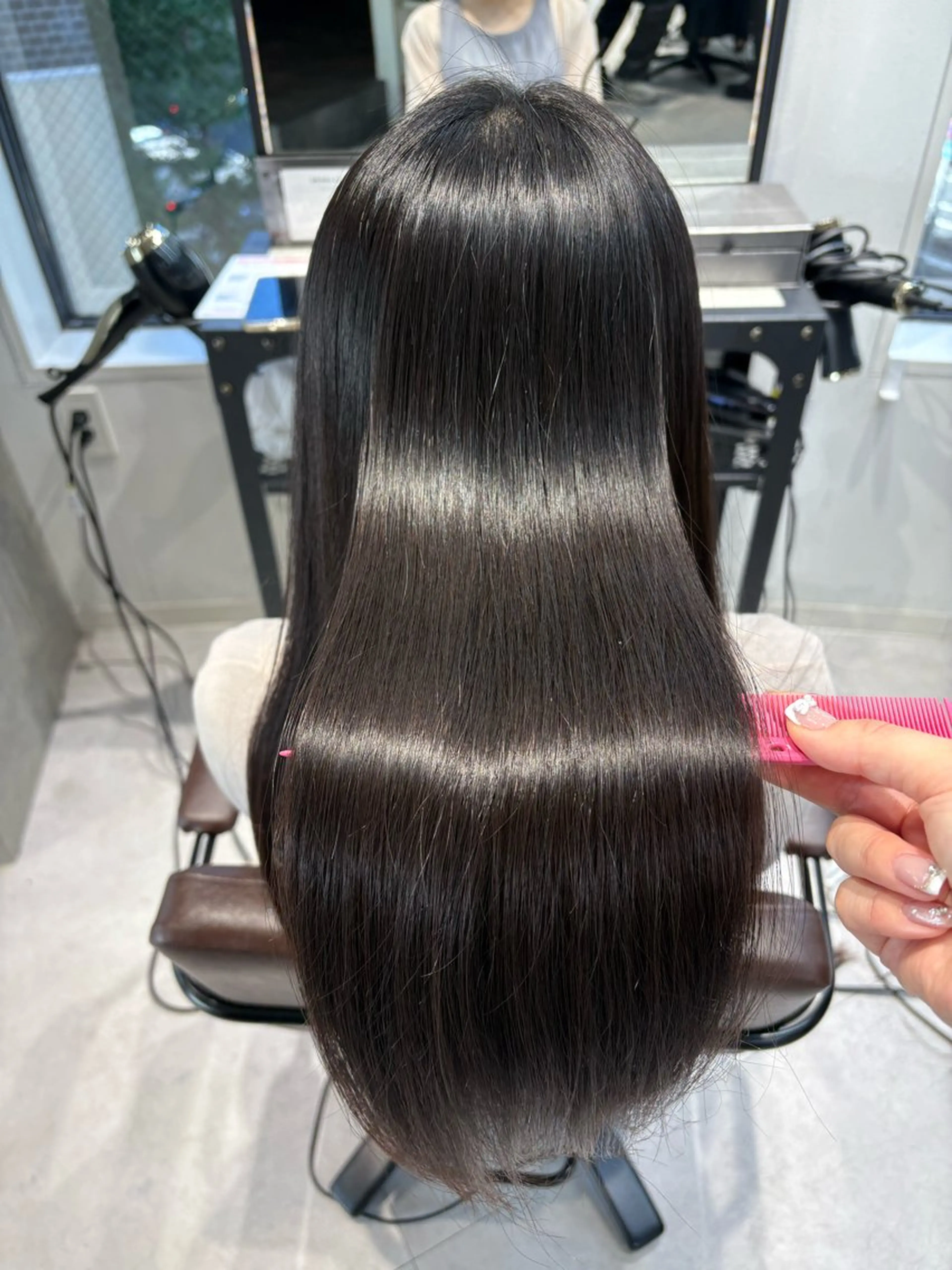 ロング 縮毛矯正 nina/髪質改善 /柔らかな艶髪🫧のヘアスタイル