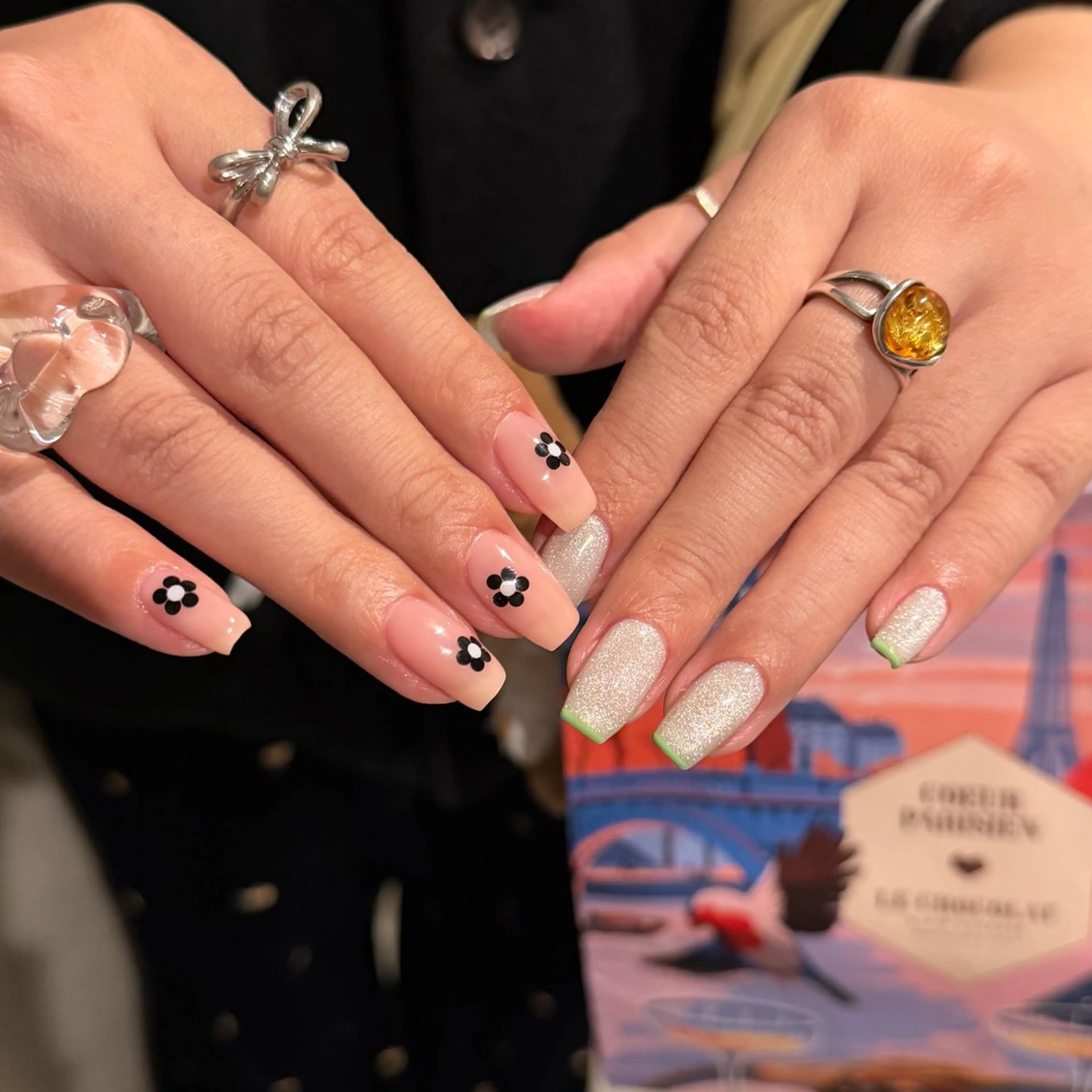 ネイル ハンドネイル 𝐫𝐚𝐢 𝐧𝐚𝐢𝐥の眉毛・アイブロウイメージ