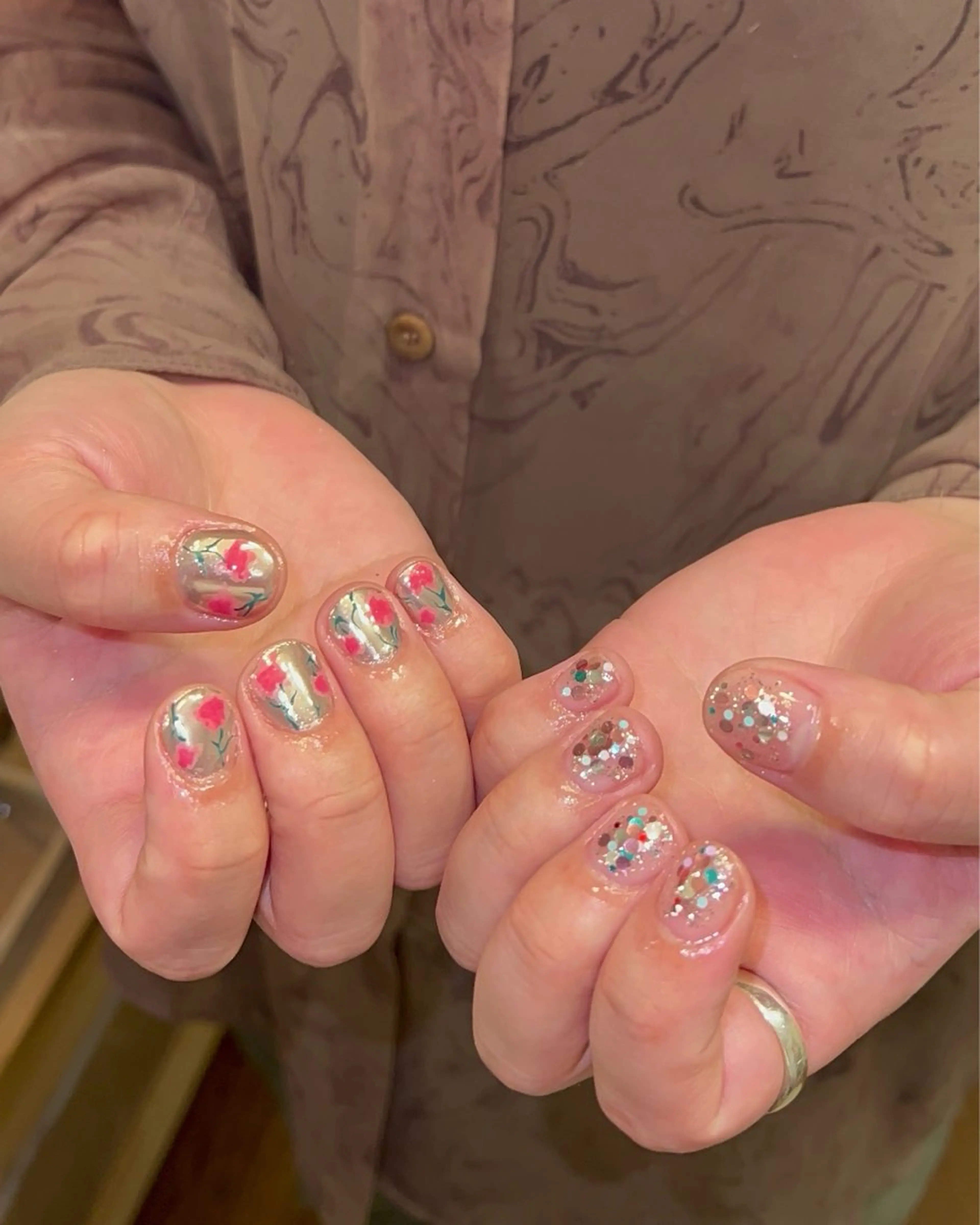 ネイル ハンドネイル フットネイル ハンドケア Nes.Nail所属・Miyagi Asamiのネイルデザイン