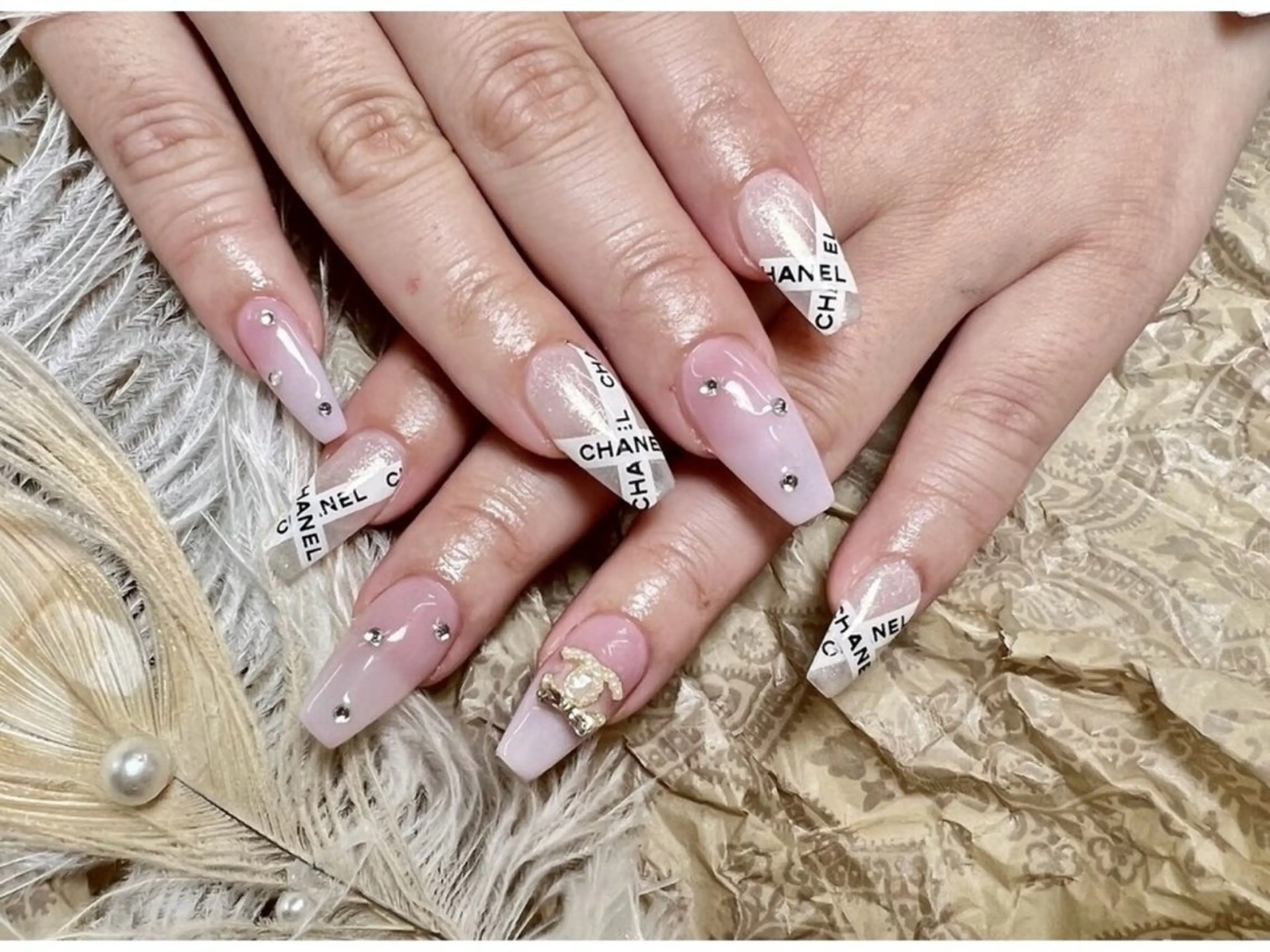 メンズ ネイル アートネイル フレンチネイル ジェルネイル キラキラネイル パラジェル ハンドネイル Bloom スカルプ専門店のネイルデザイン