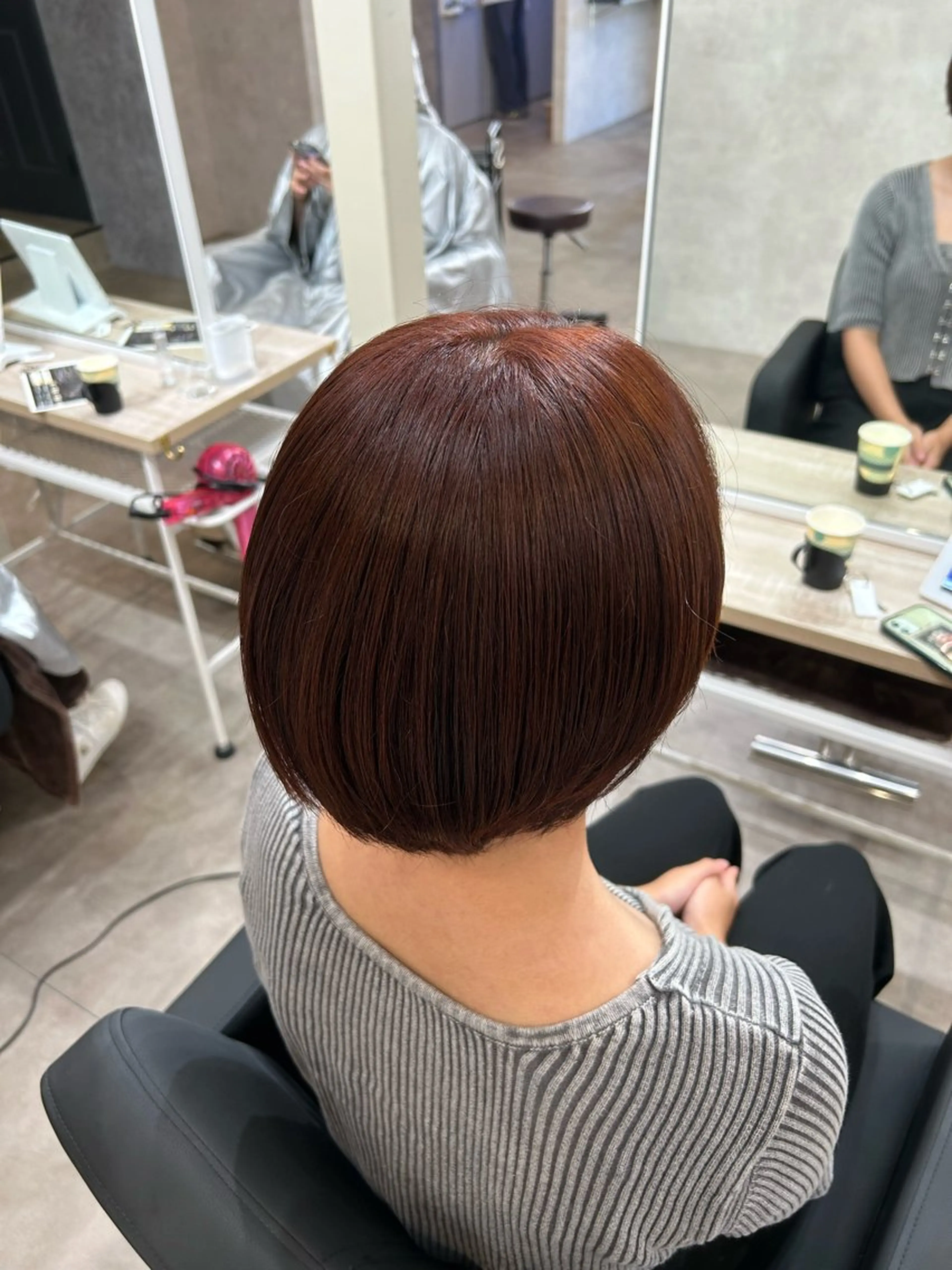 ショート カラー カット ヘアカラー トリートメント 石原 侑季のヘアスタイル