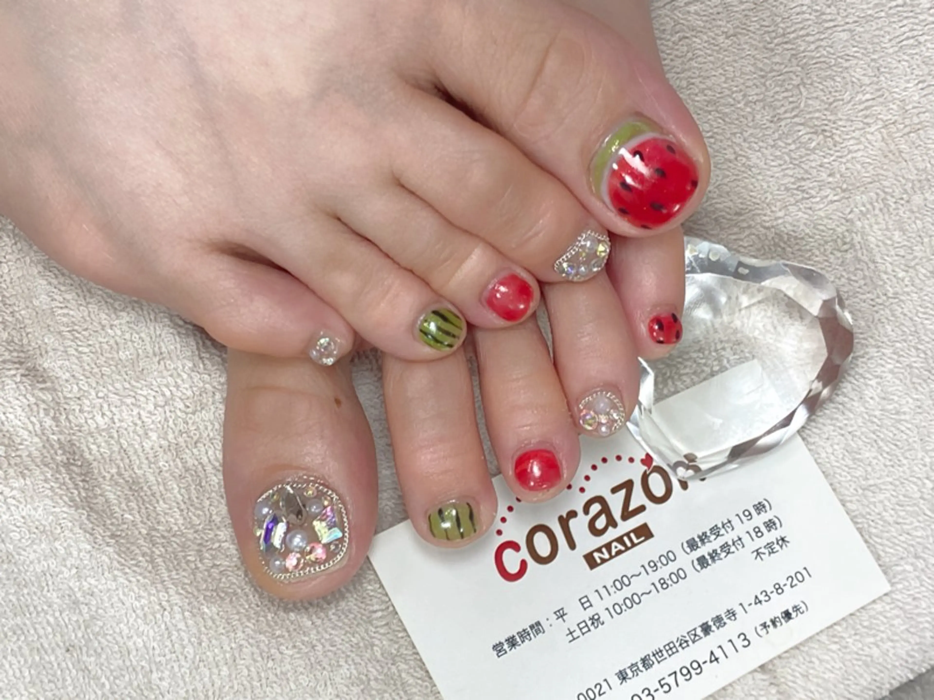 ネイル フットネイル ジェルネイル ストーンネイル フットネイル corazon所属・ネイリスト aicoのネイルデザイン