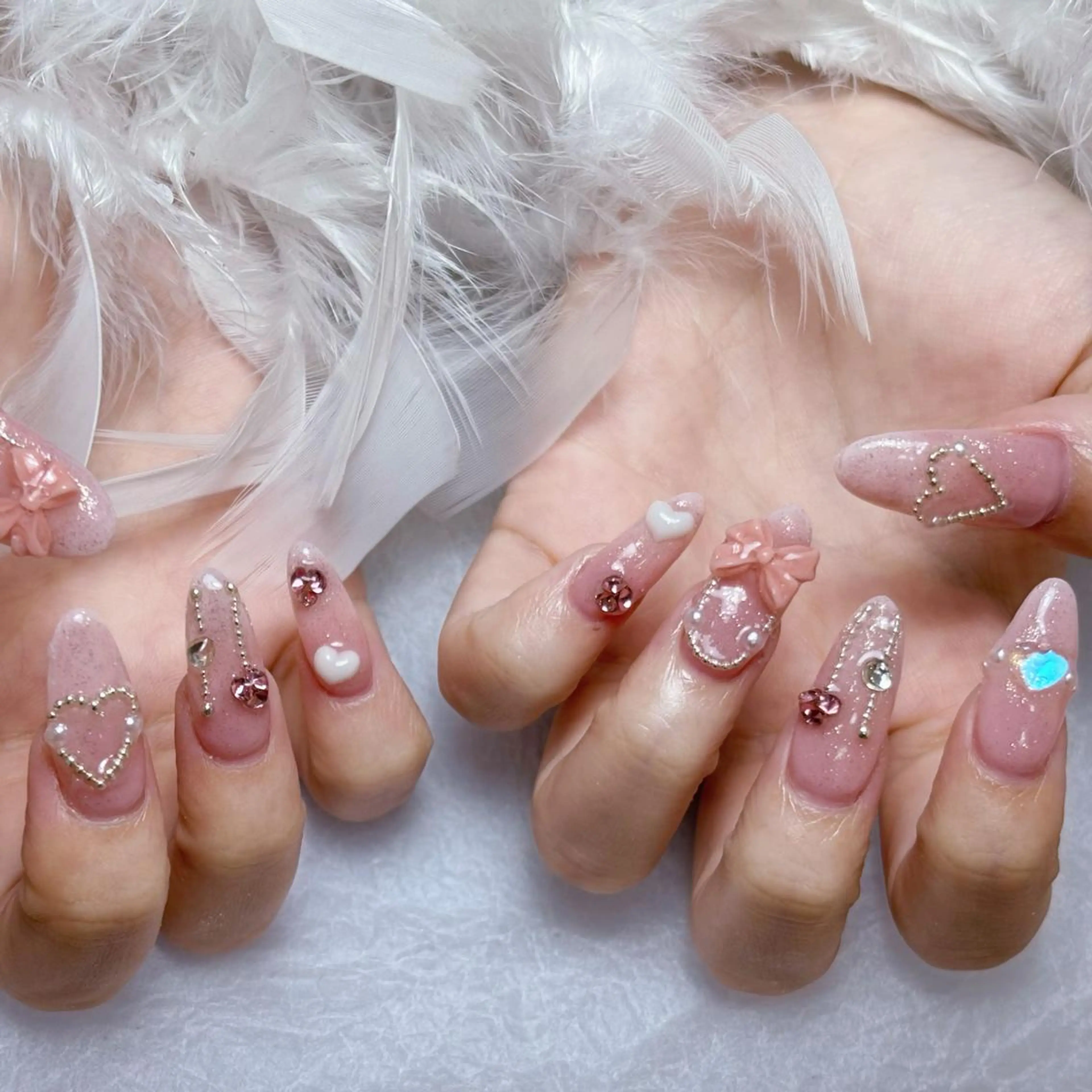 ネイル アートネイル オーロラネイル フラッシュネイル ガーリー キラキラネイル ハンドネイル Diamond NAIL💝のネイルデザイン