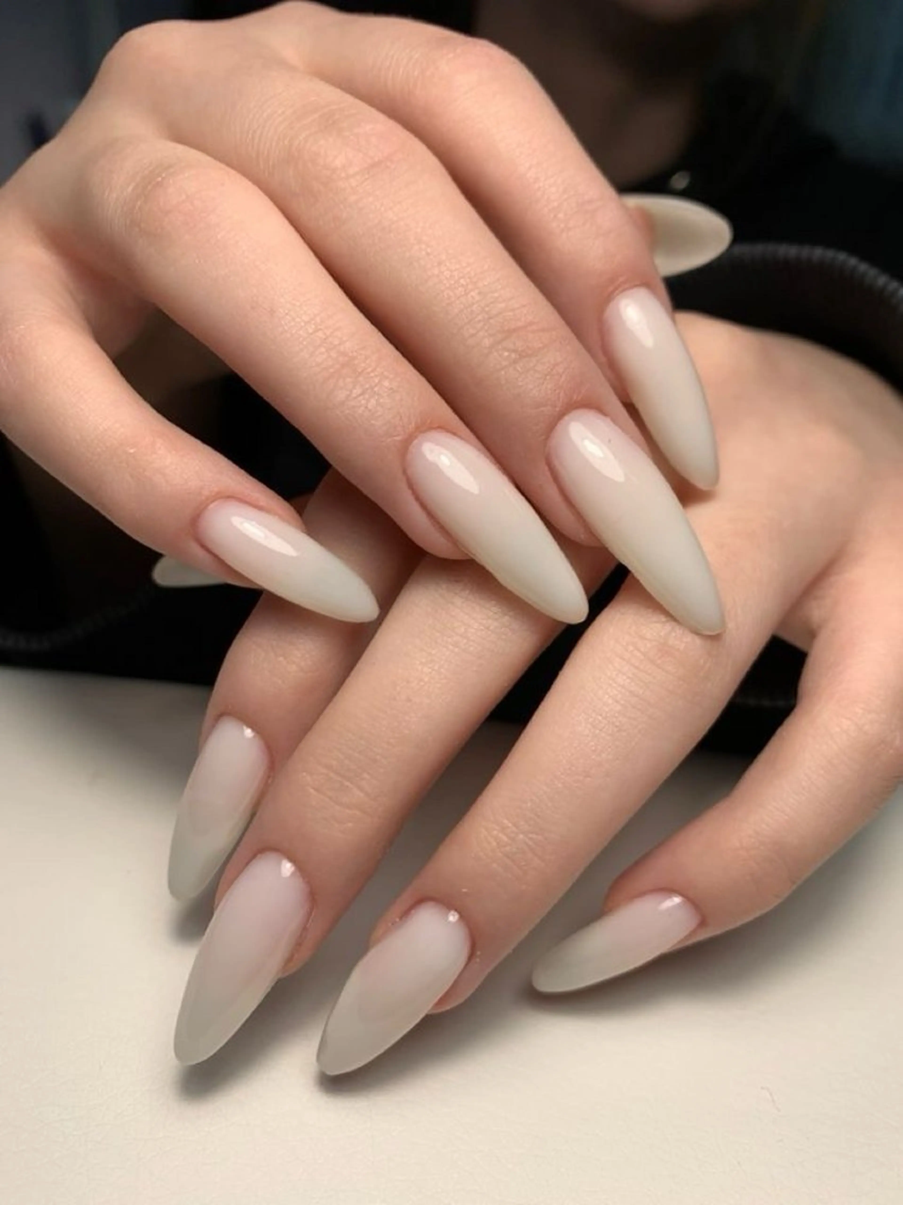 ネイル ダンビーニャム サロールのネイルデザイン