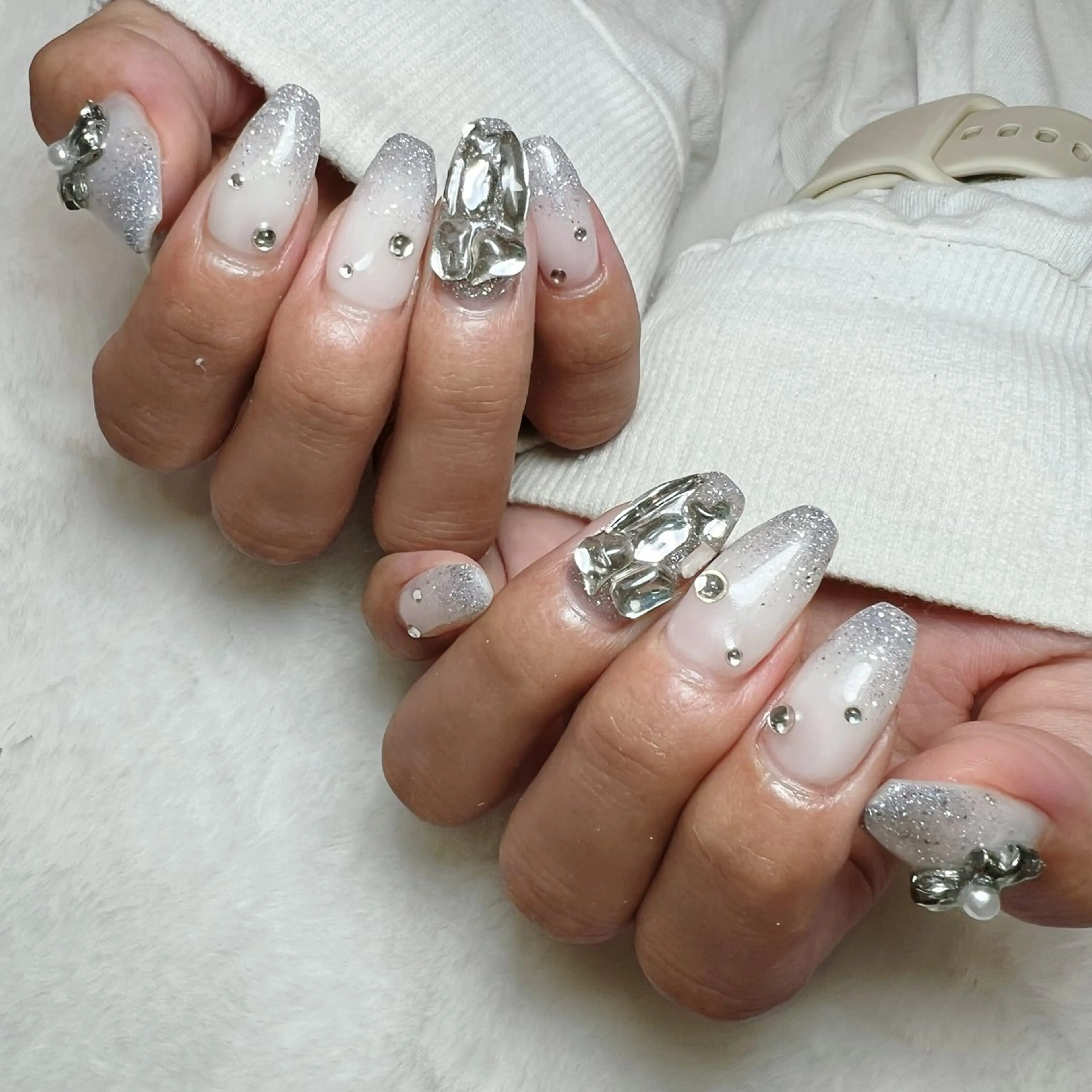 ネイル アートネイル フラッシュネイル フレンチネイル ジェルネイル ガラスフレンチ share所属・. yurieのネイルデザイン