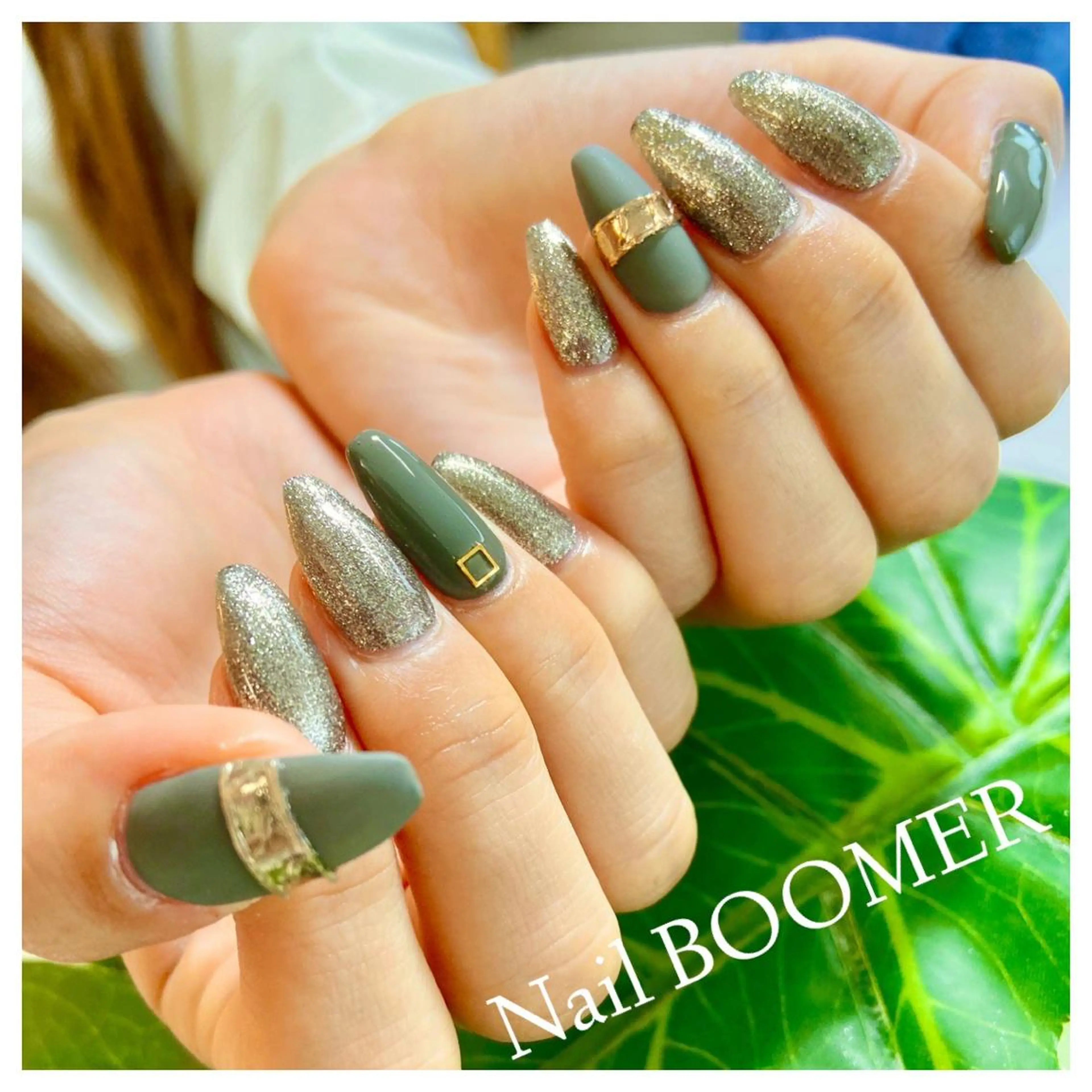 ネイル ハンドネイル フットネイル ネイル ブーマーのネイルデザイン