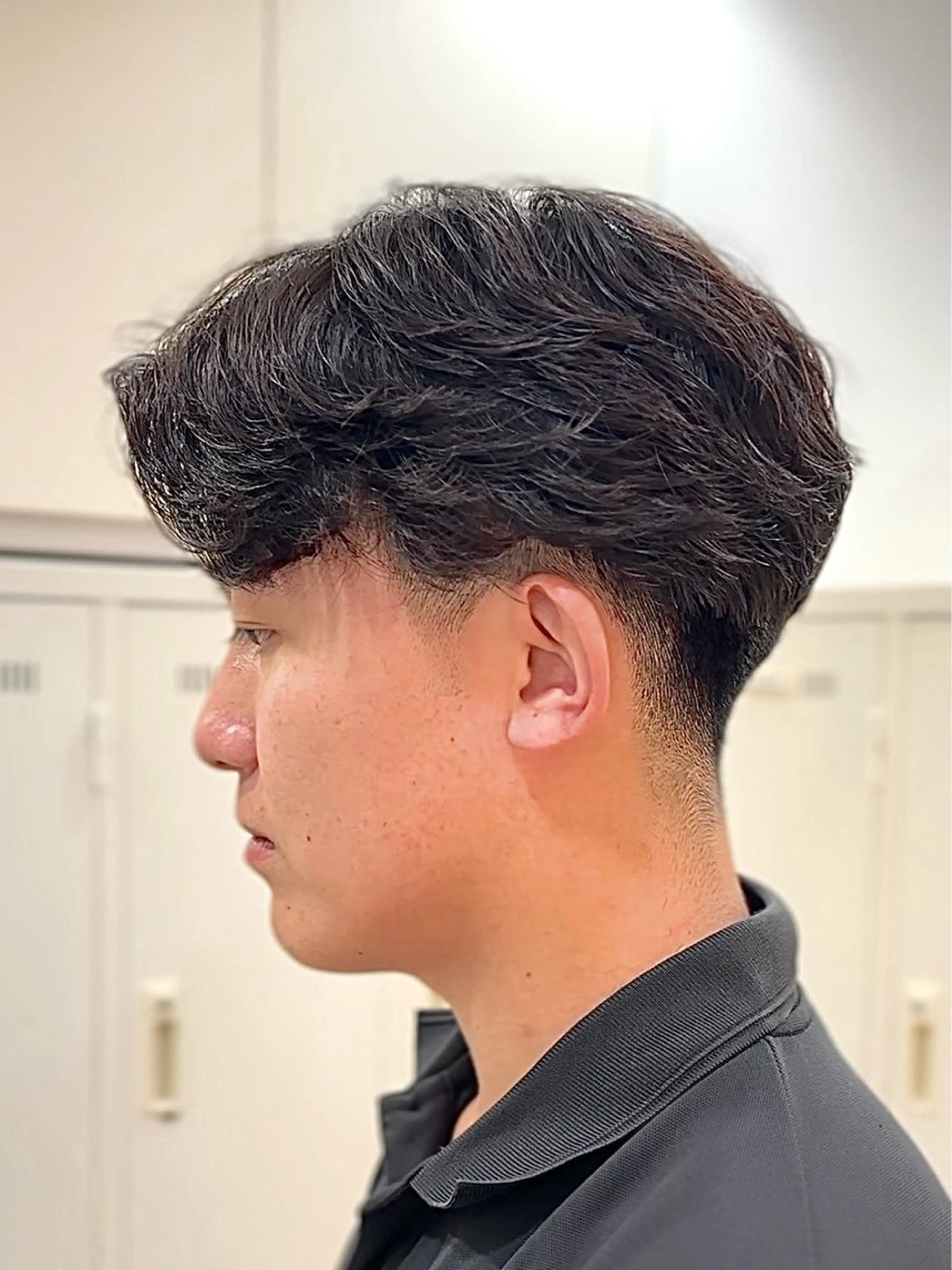 パーマ メンズ フェザーパーマ メンズパーマ カット パーマ 🩵波巻き／ツイスパ HARU💎のヘアスタイル