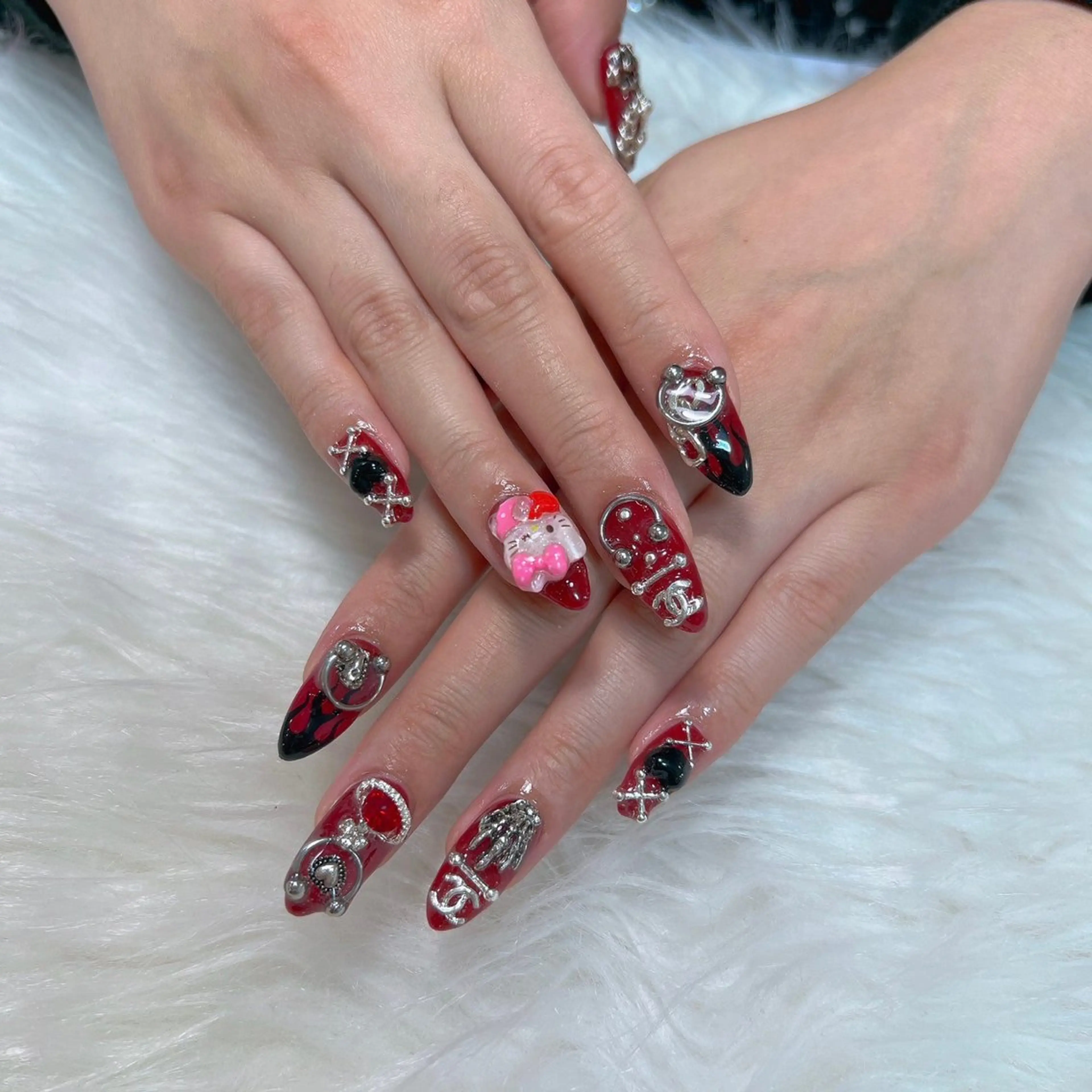 ネイル C ✨Mのネイルデザイン