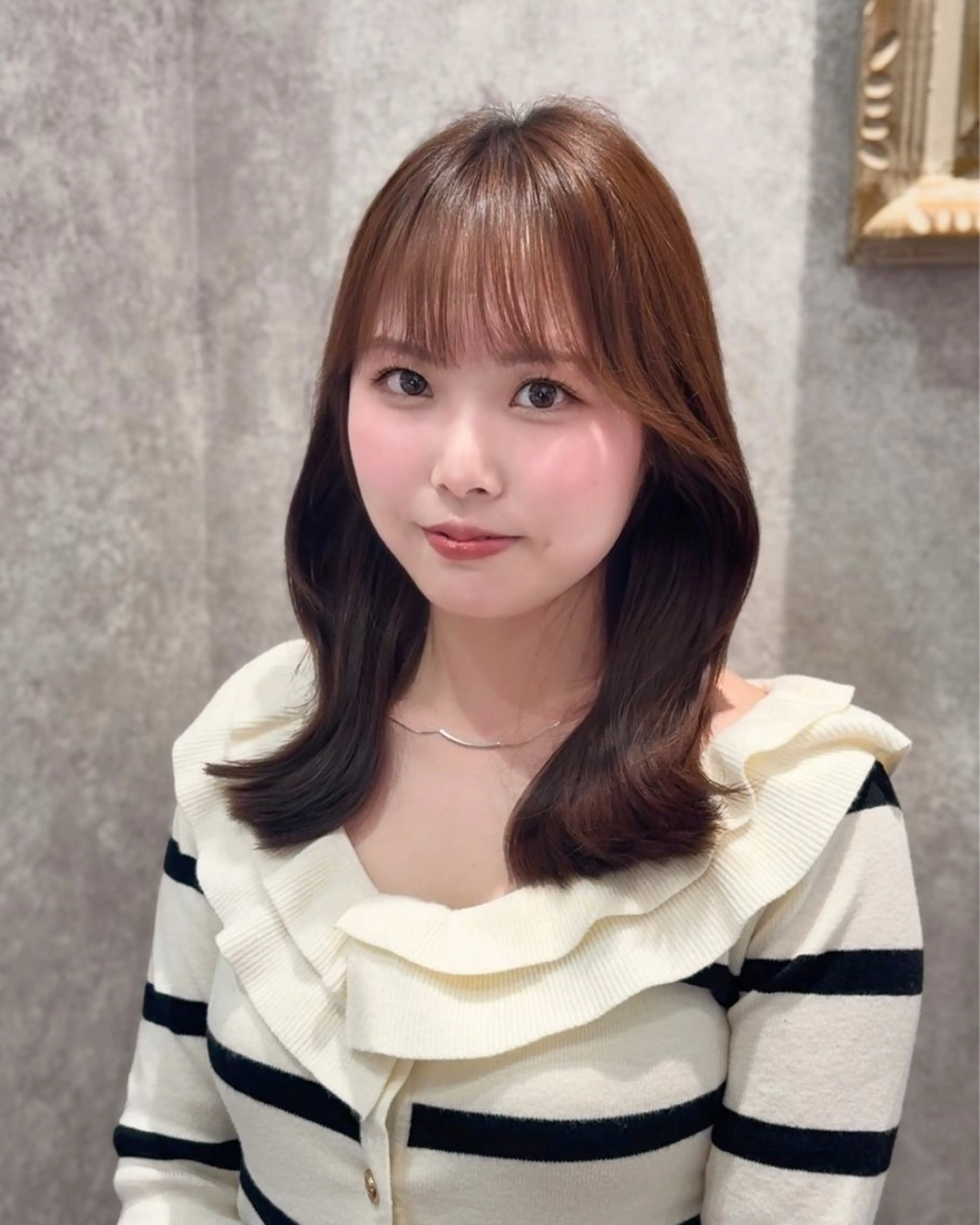 ミディアム カット ヘアカラー 🤍韓国ヘア/ 楓🤍のヘアスタイル