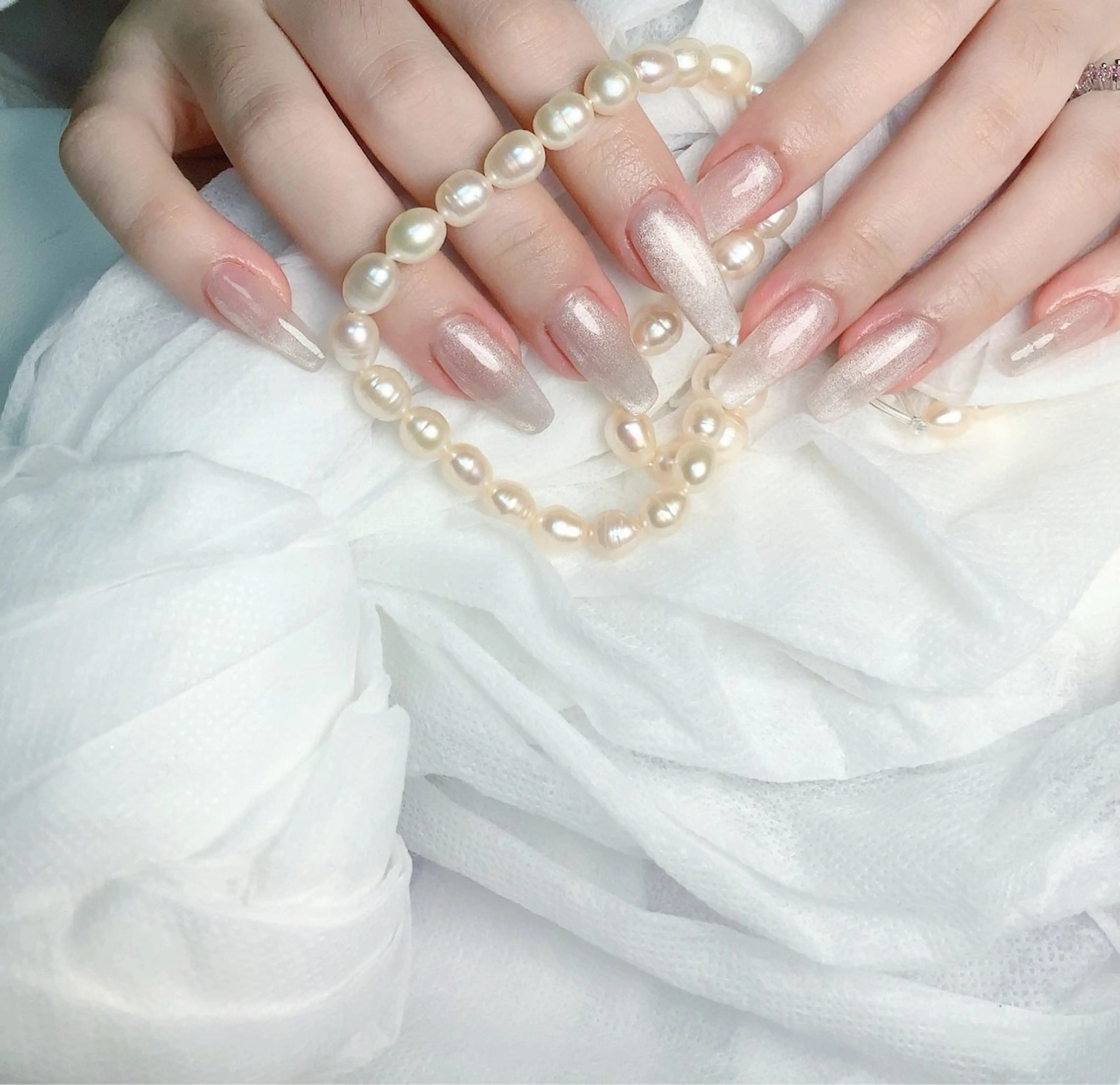 ネイル pink ladyサロン所属・べ にのネイルデザイン