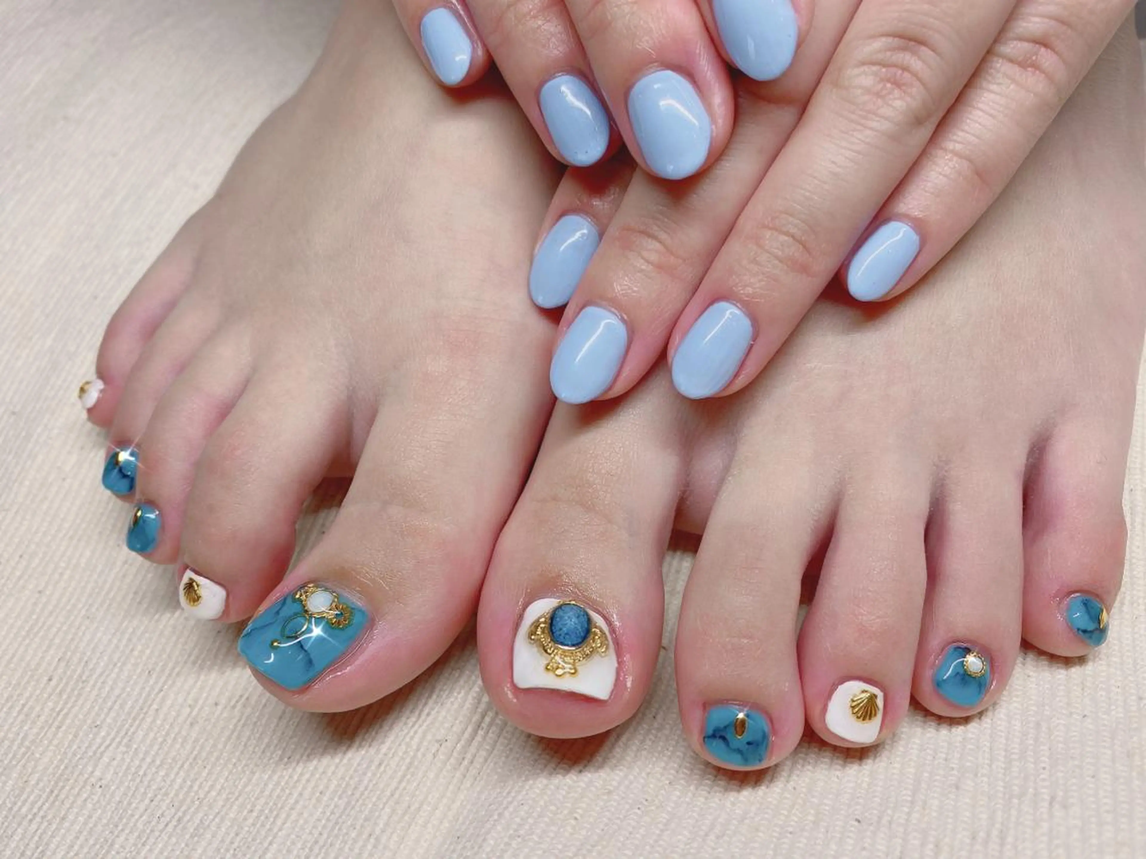 ネイル BLITZ Nail 岩田💅🏻✨のネイルデザイン