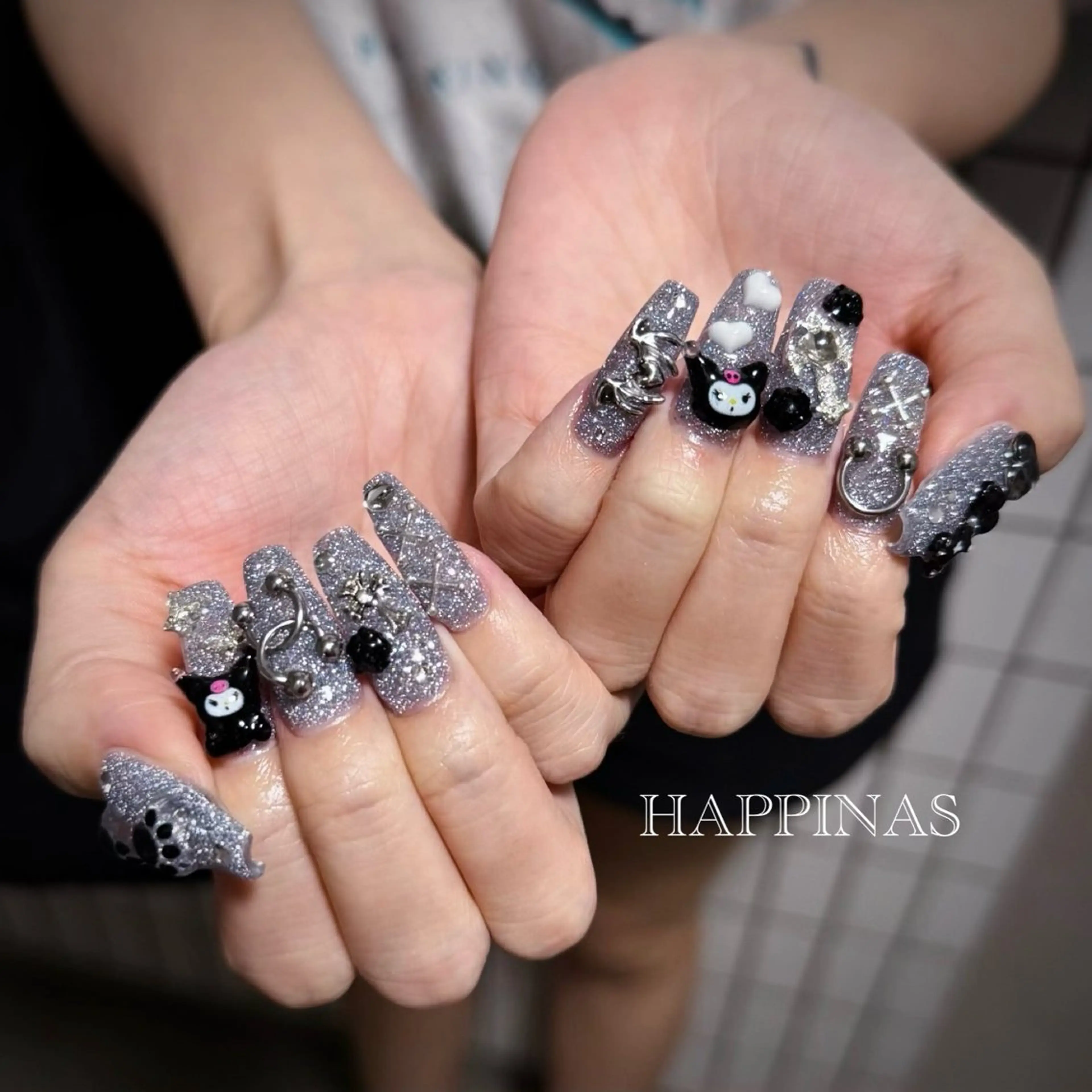 ネイル ゴージャス キラキラネイル スカルプネイル ハンドネイル HAPPINAS ののかのネイルデザイン