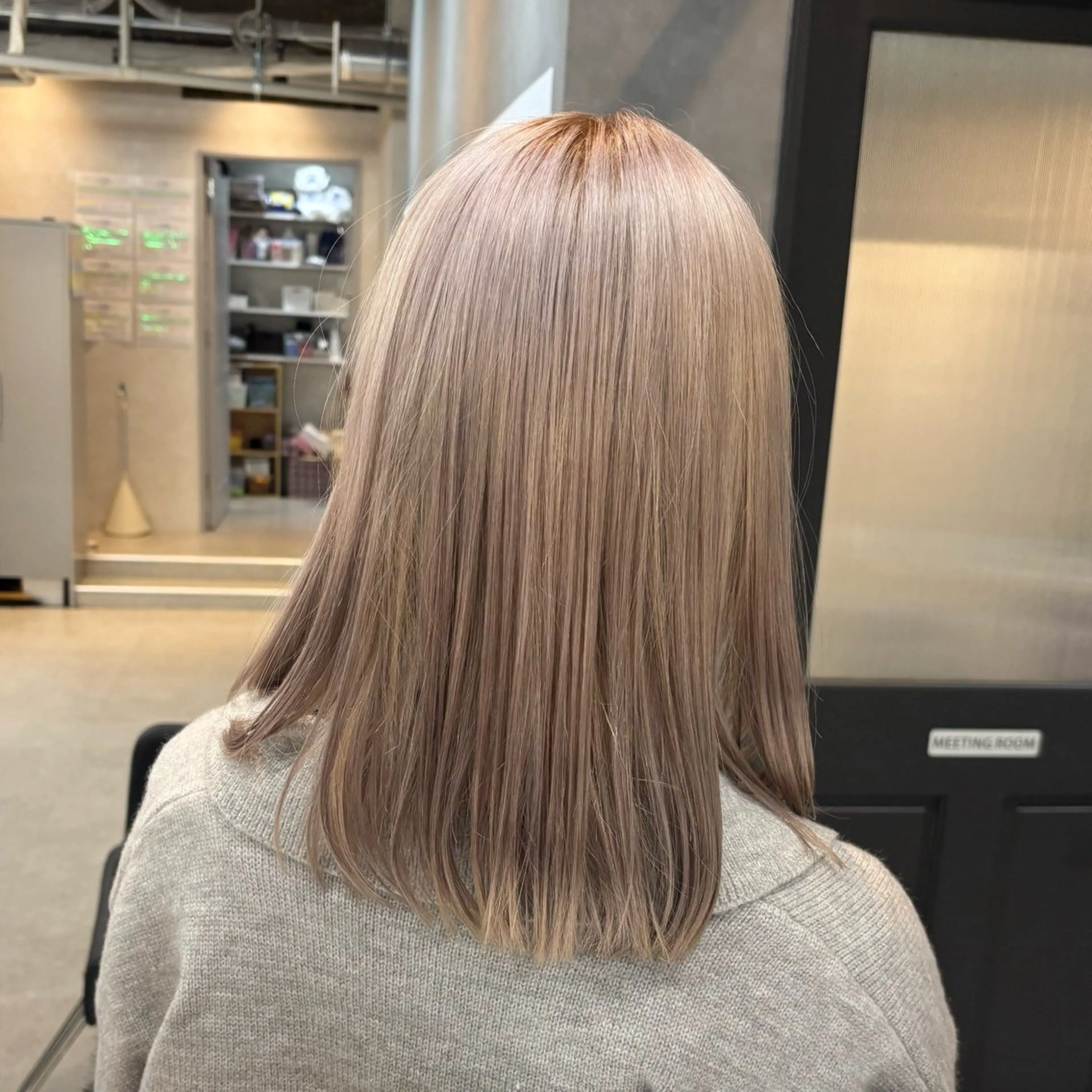 カラー ブリーチ ヘアカラー チサト🍨/仙台 /縮毛矯正🫧カラーのヘアスタイル