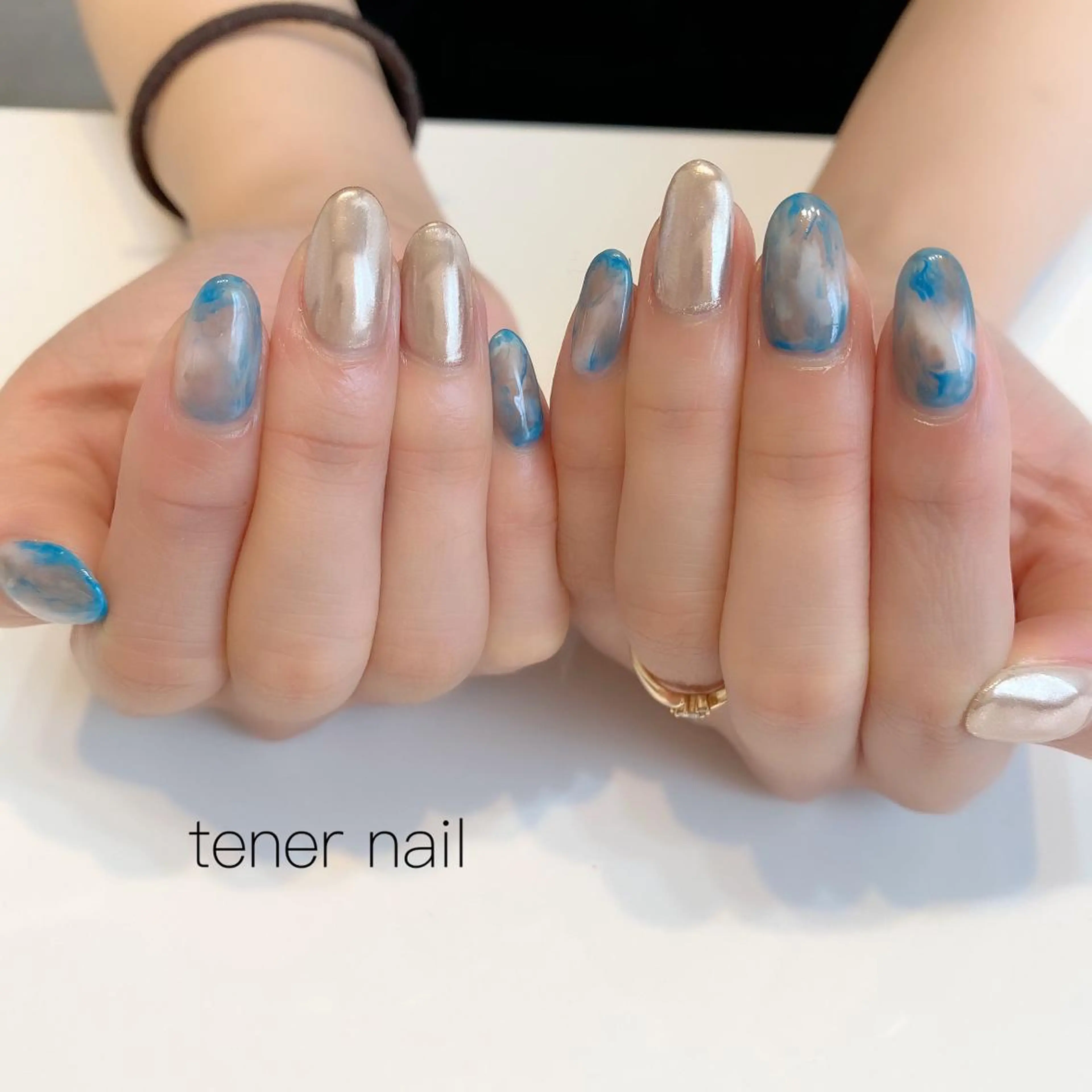ネイル ブルー ニュアンスネイル tener  nail  テネルネイル所属・テネルネイル tener nailのネイルデザイン