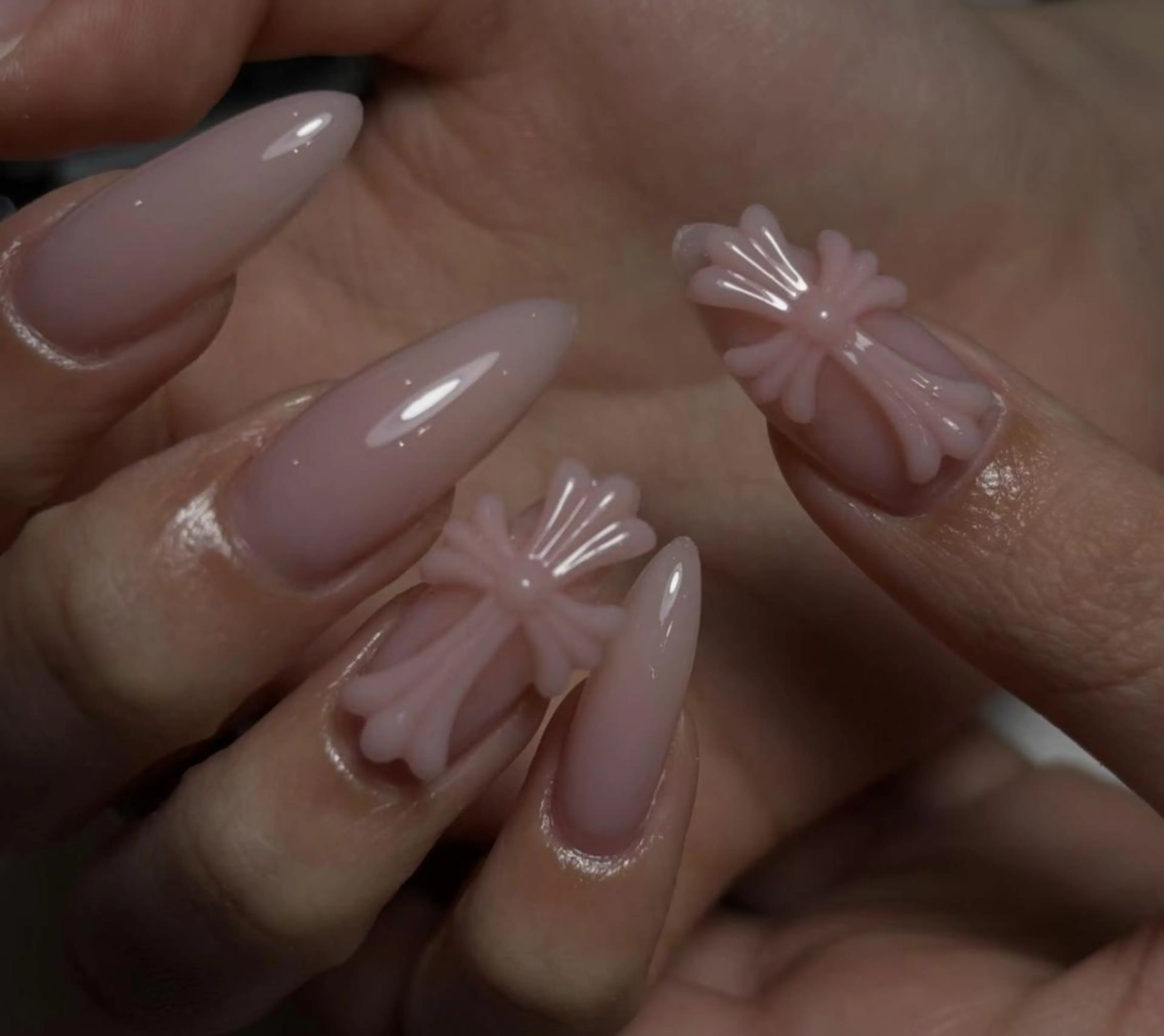 ネイル ボルドー チークネイル 長さ出し フレンチネイル ジェルネイル Yuu🎀 Belle Nailのネイルデザイン