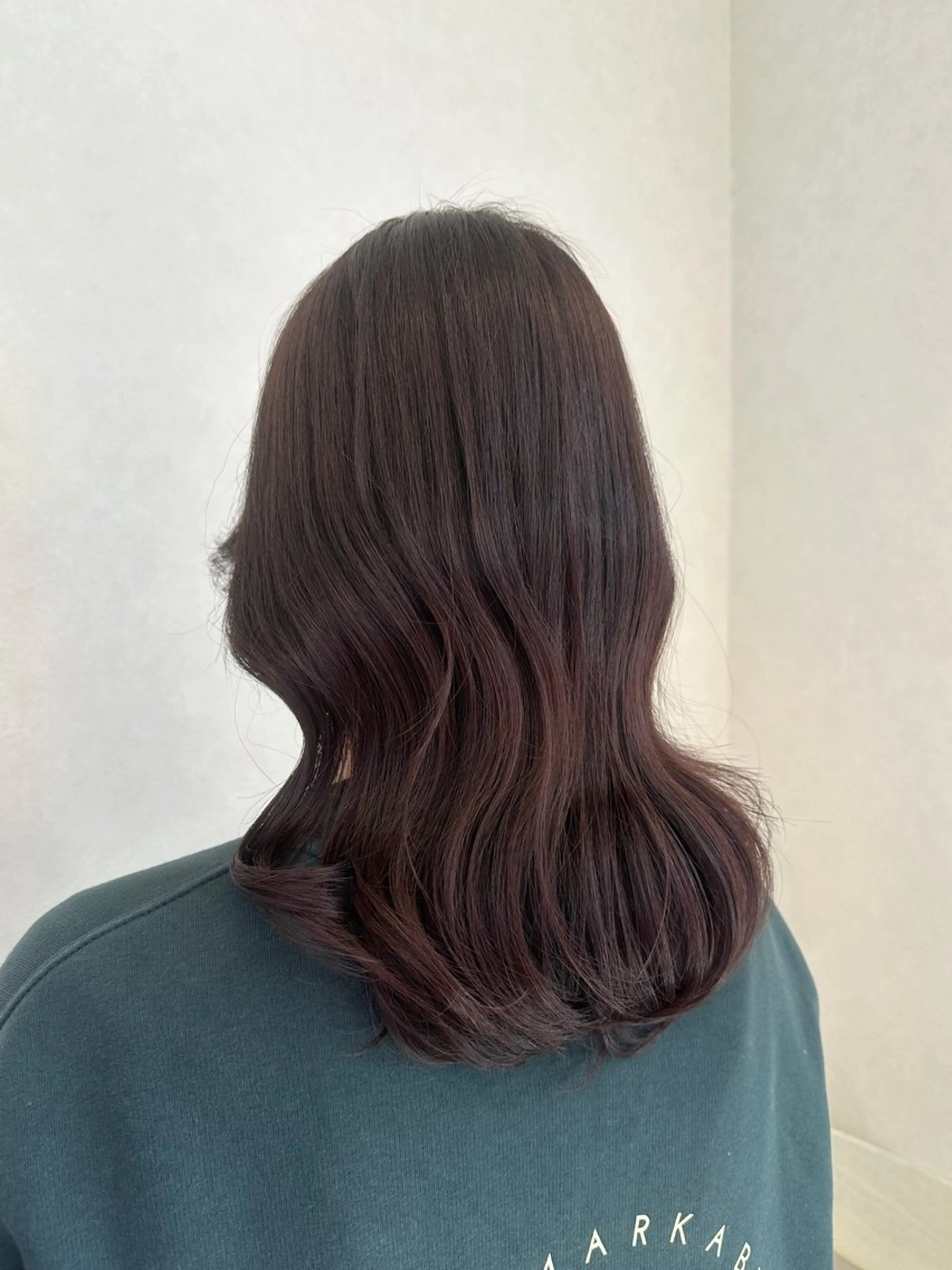 カラー 山口 珠莉のヘアスタイル