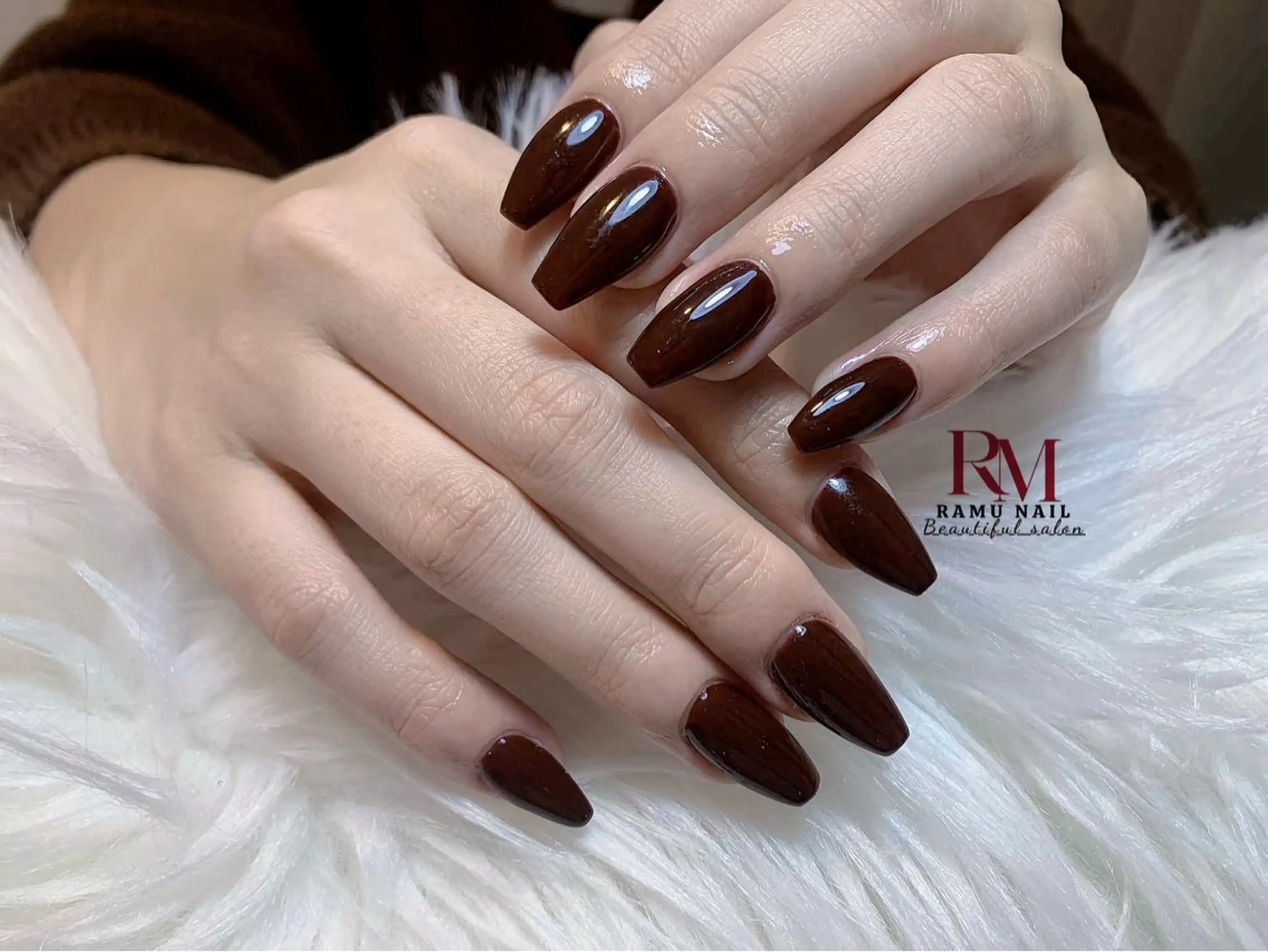 ネイル キラキラネイル マグネットネイル ミラーネイル ピンク ワンホンネイル ハンドネイル RAMU Nail 恵比寿店のネイルデザイン