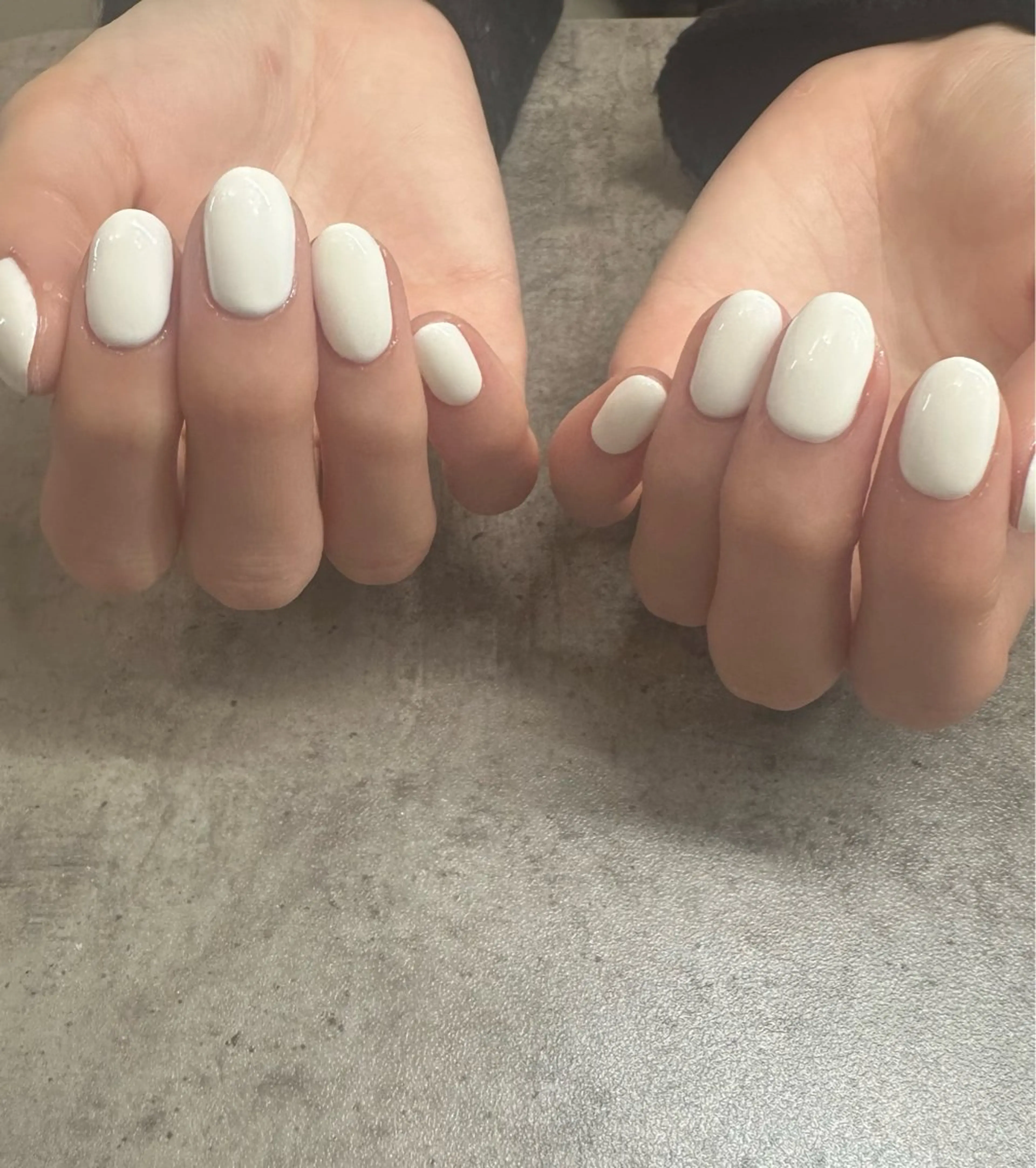 ネイル マットネイル ニュアンスネイル ワンカラーネイル シンプルネイル ホワイト ハンドネイル filonnail Yuunaのネイルデザイン