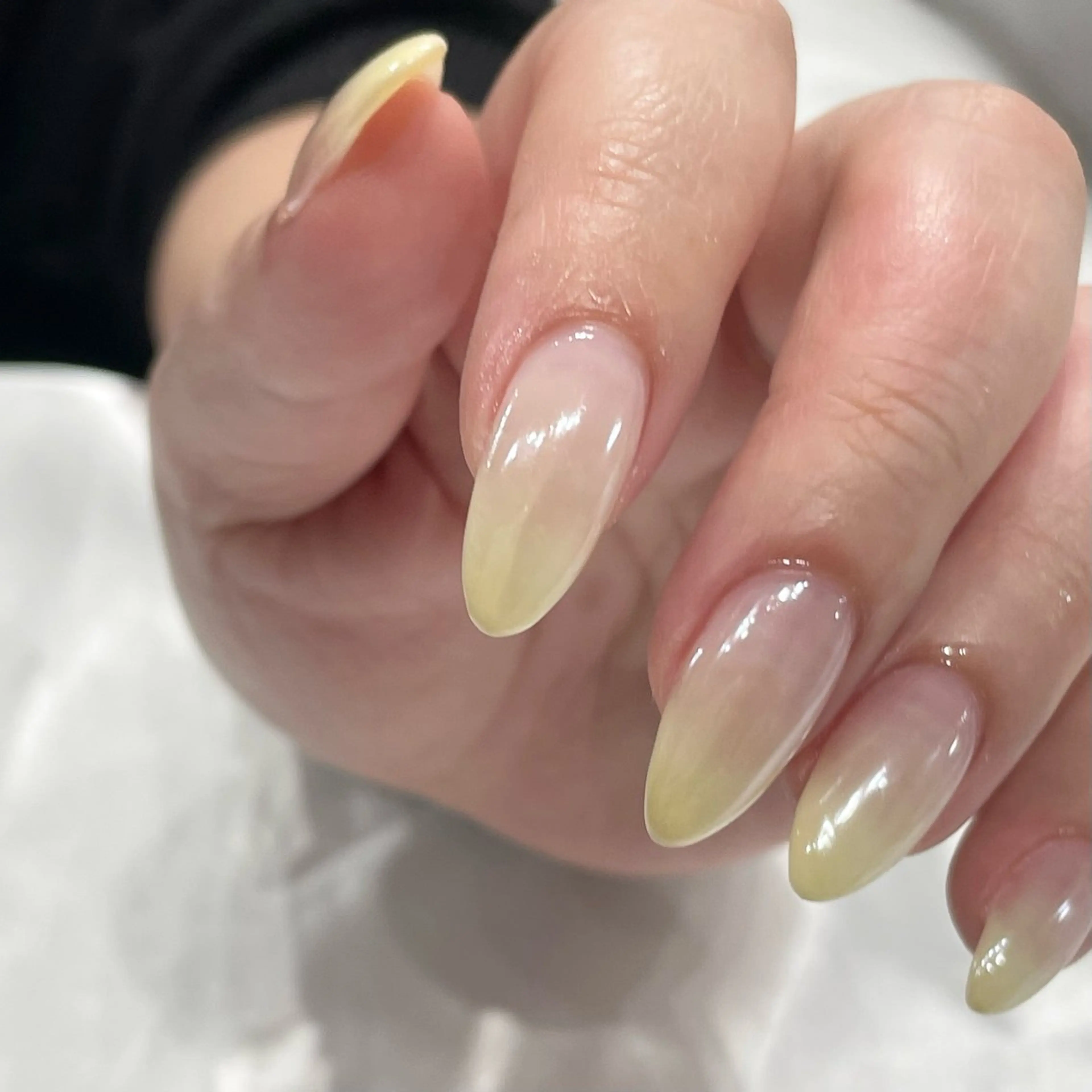 ネイル ハンドネイル リスブラン HINARIのネイルデザイン